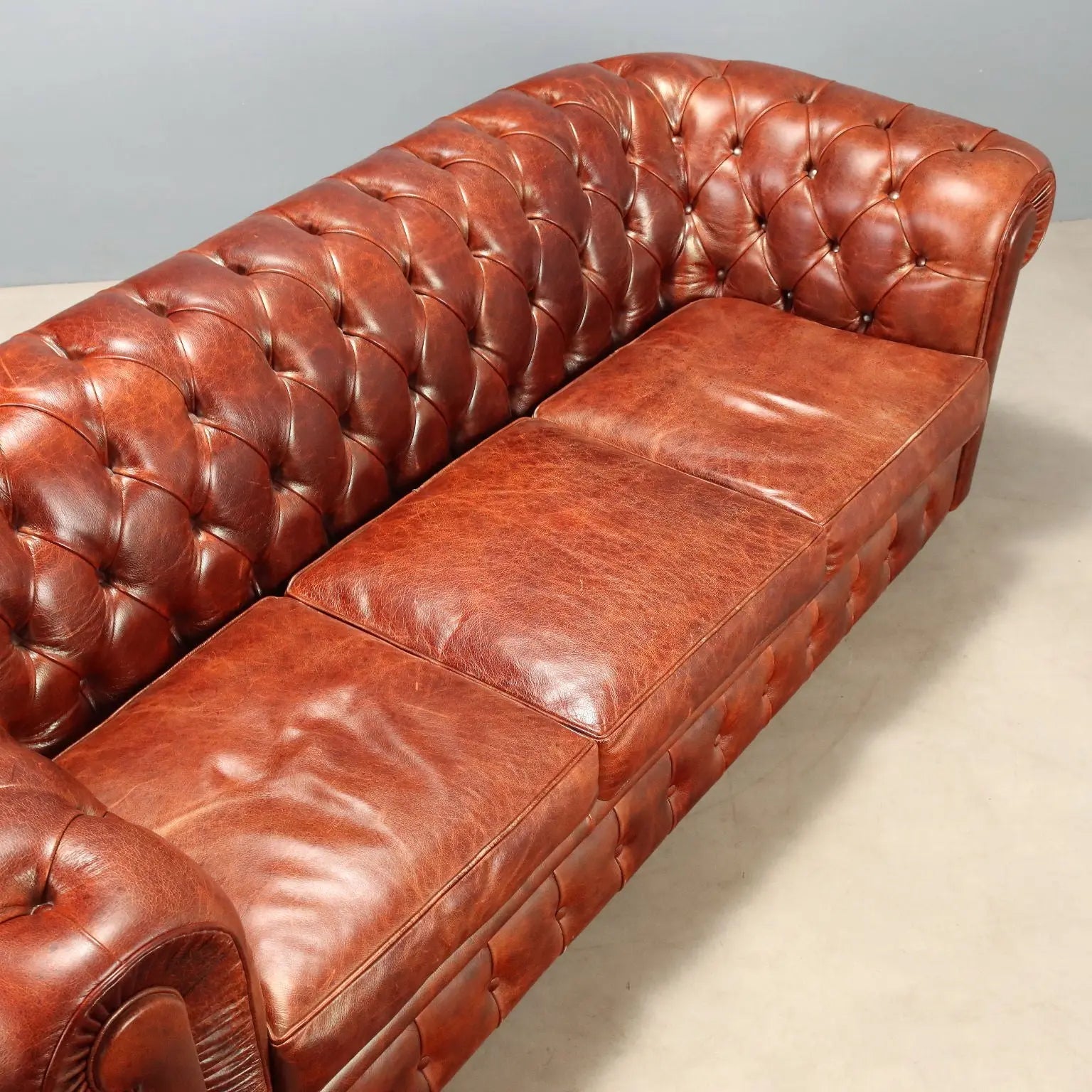 Tobacco Leather Chesterfield Sofa