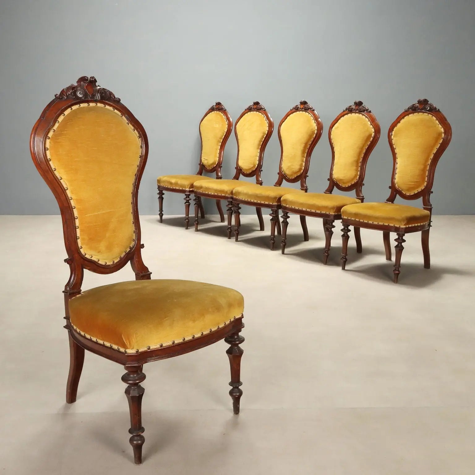 Umbertine Walnut Chairs, Italy 19th Century