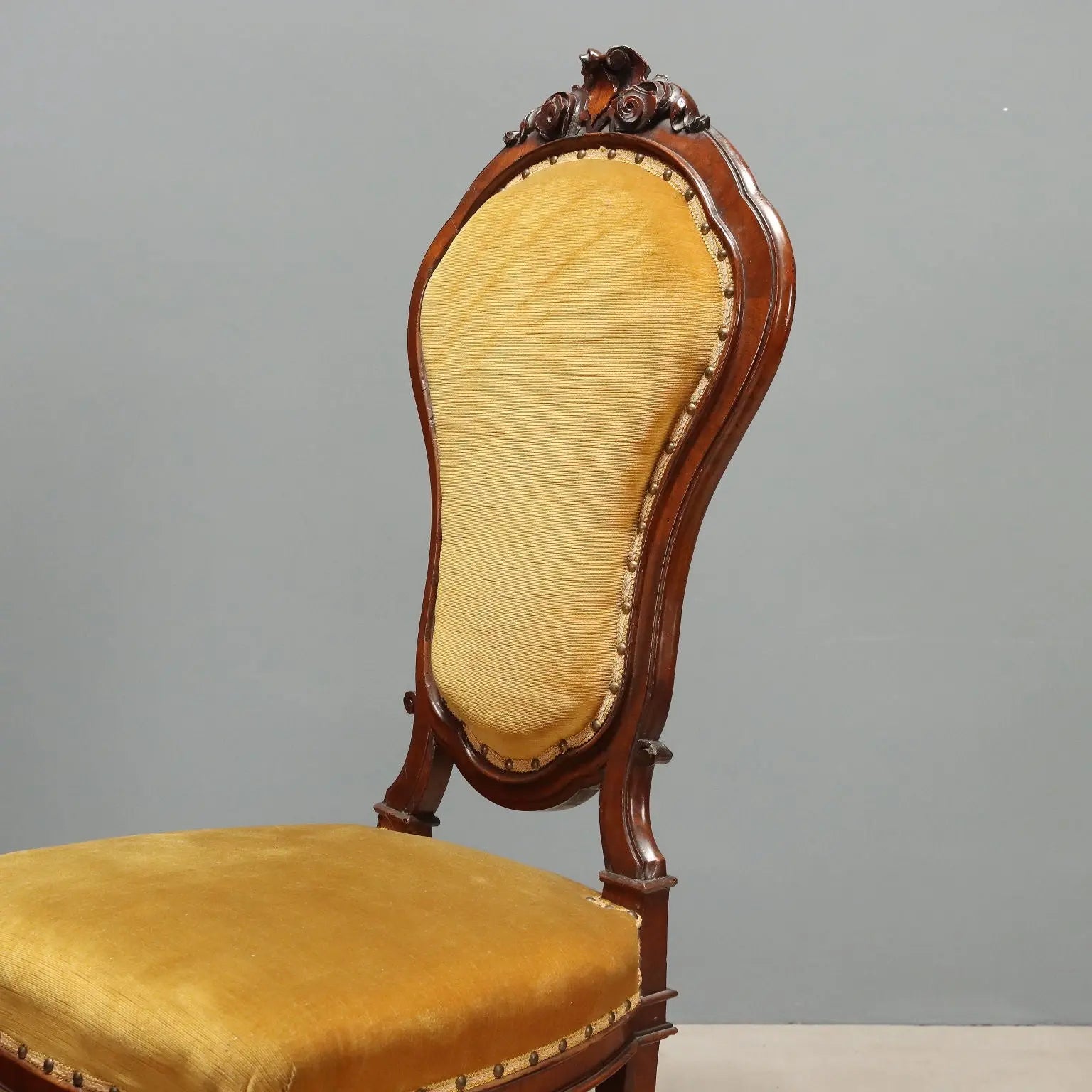 Umbertine Walnut Chairs, Italy 19th Century
