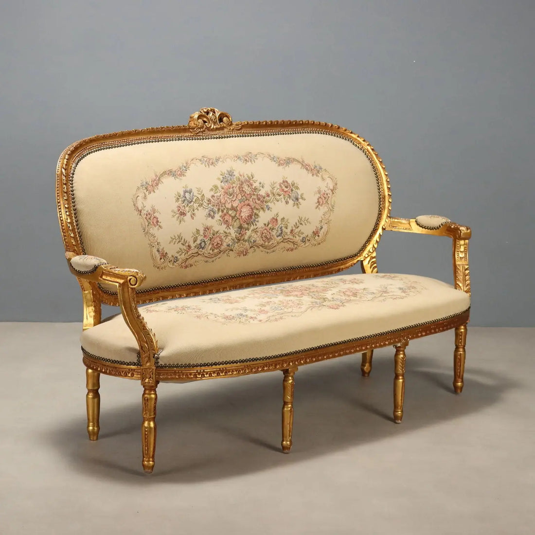 Neoclassical Sofa in Gilded Wood, Italy Early 1900s