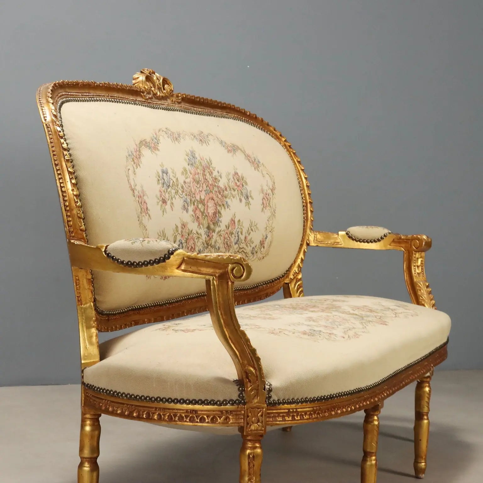 Neoclassical Sofa in Gilded Wood, Italy Early 1900s