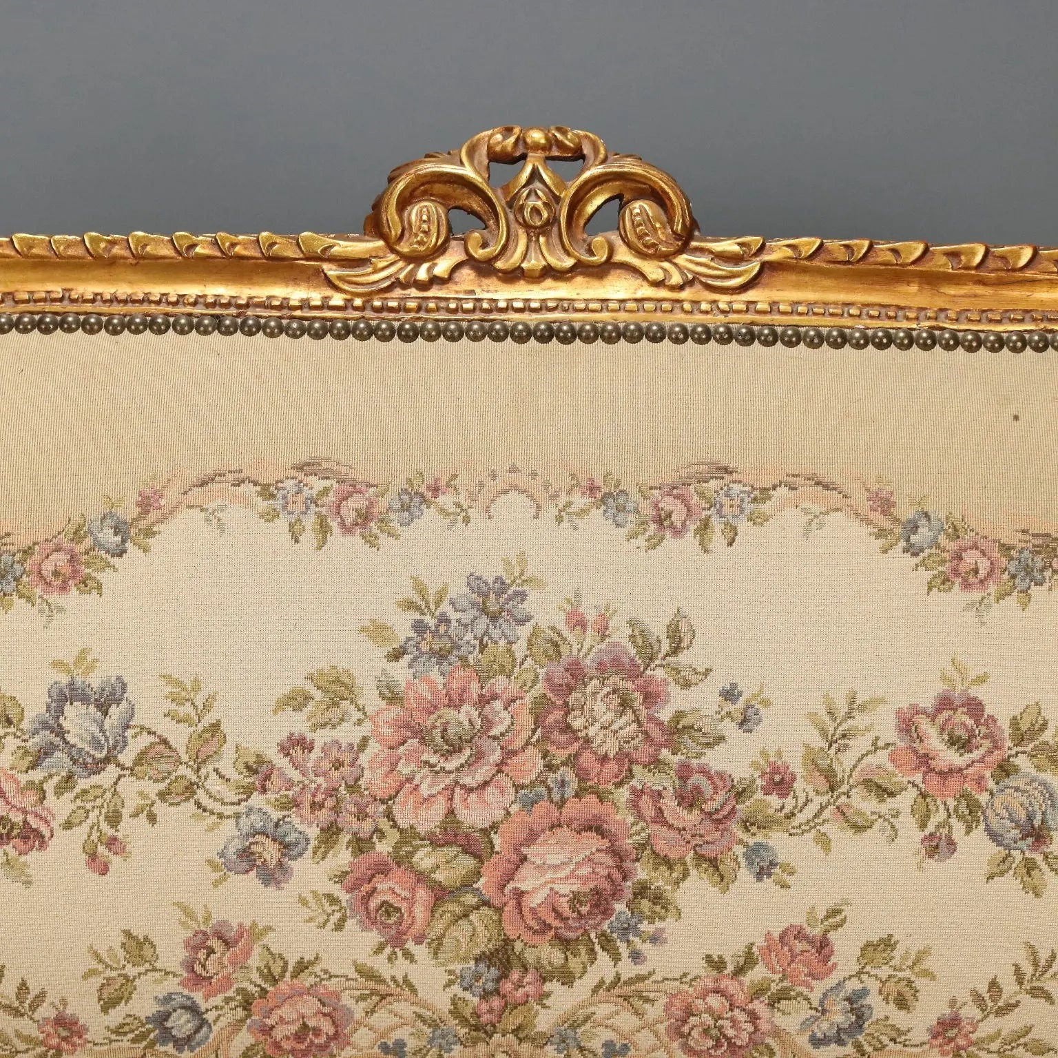 Neoclassical Sofa in Gilded Wood, Italy Early 1900s