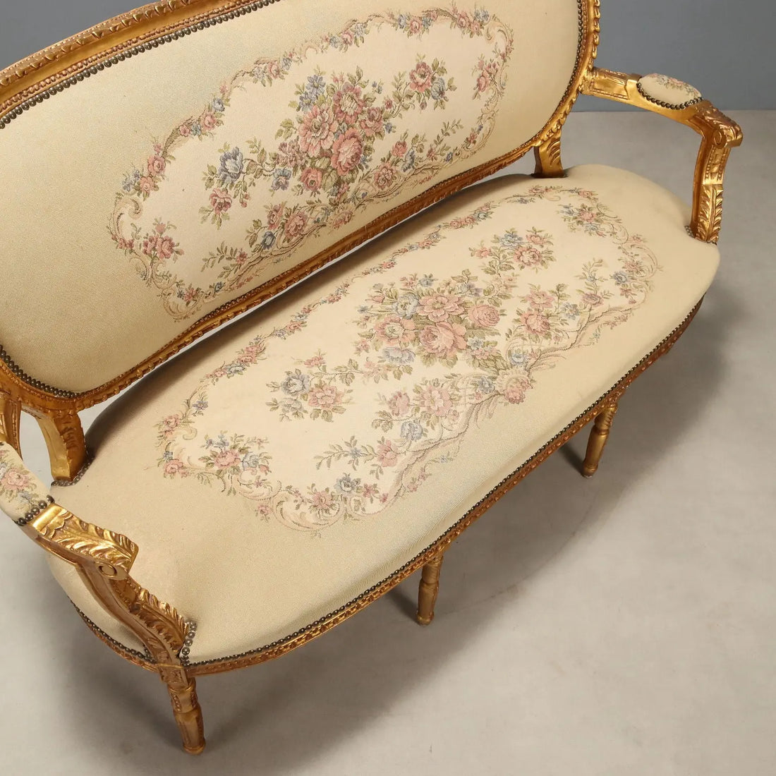 Neoclassical Sofa in Gilded Wood, Italy Early 1900s