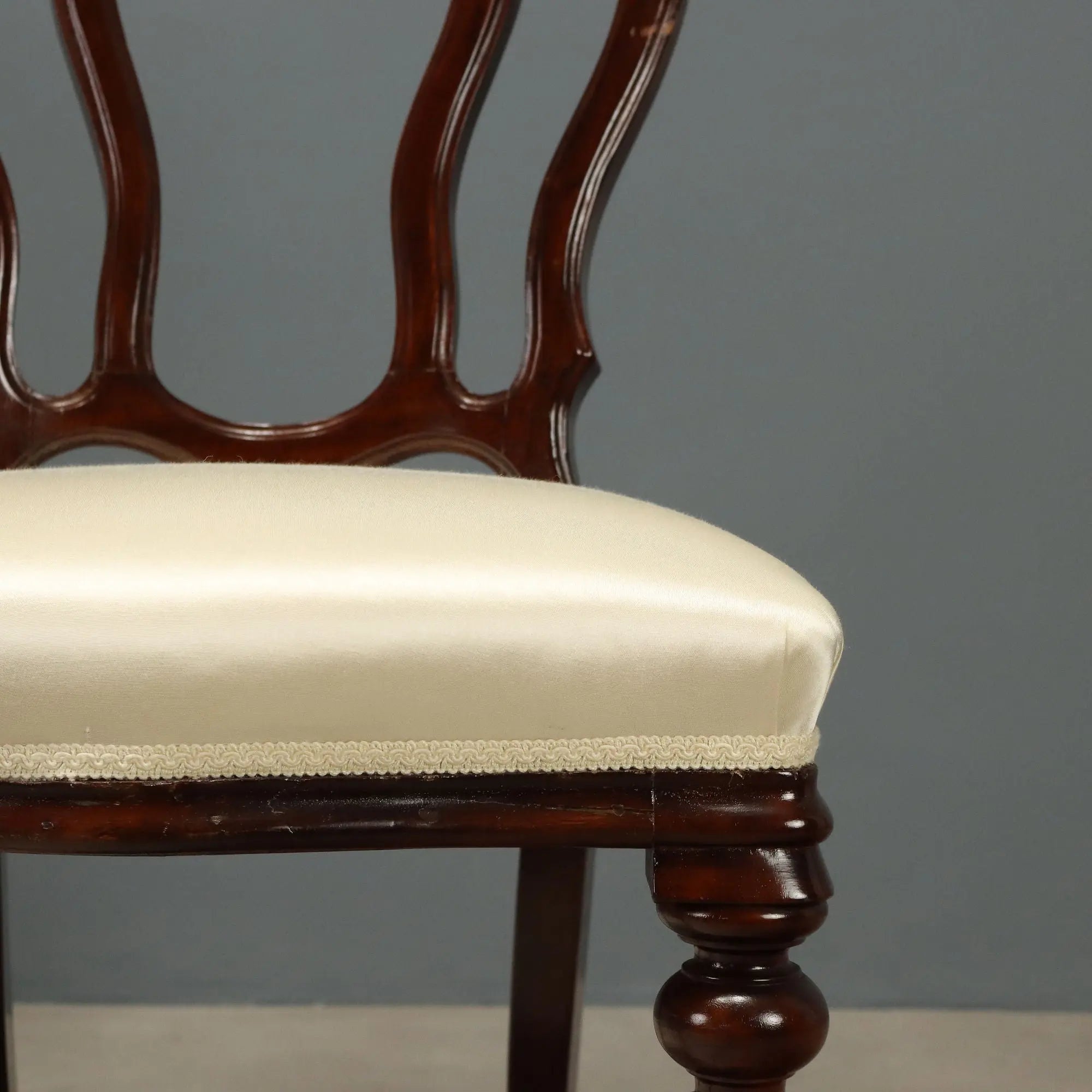 Antique Victorian Chairs Mahogany Fabric United Kingdom XIX Century