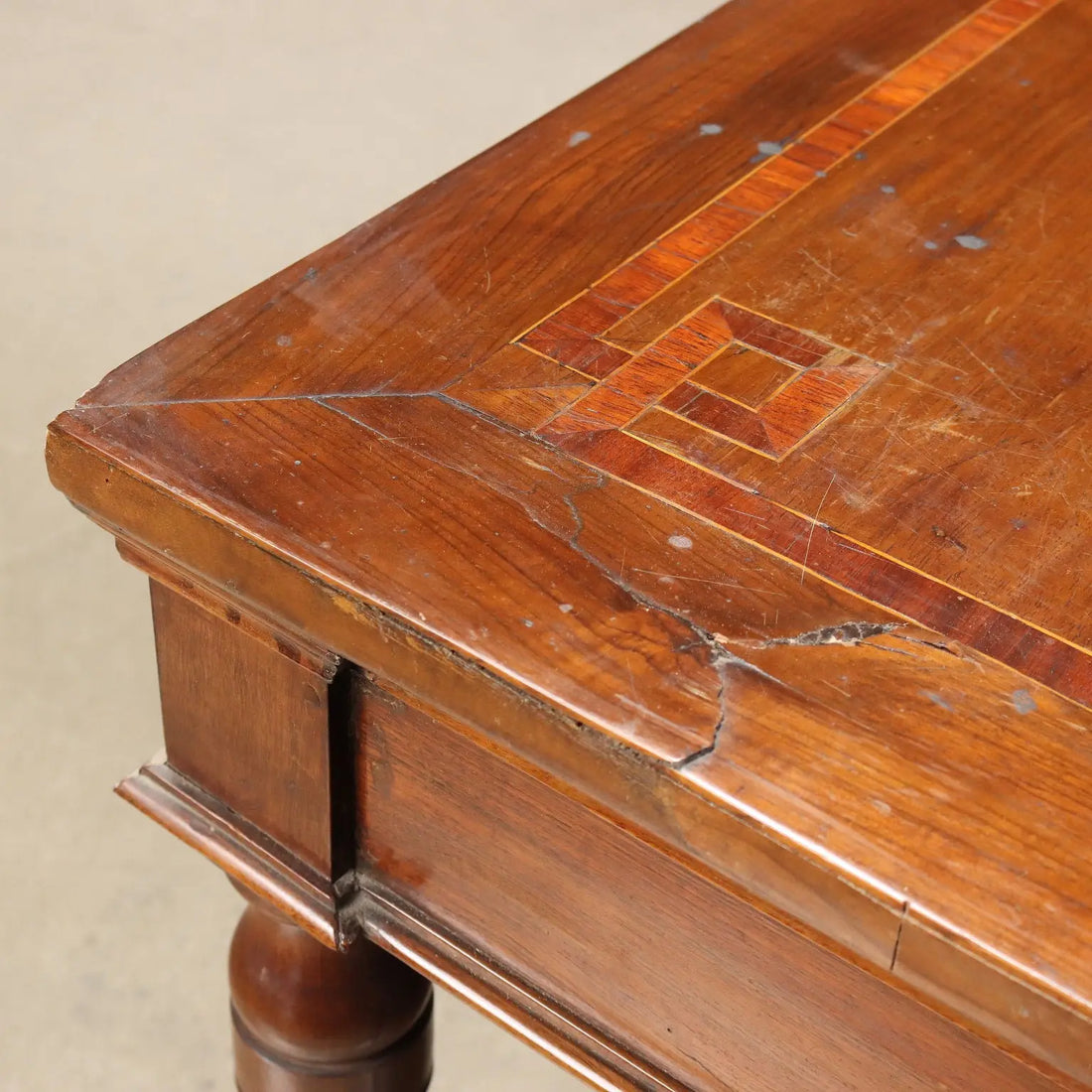 Antique Neoclassical Writing Desk Solid Walnut Italy XVIII Century - Piacenza, Late XVIII Century | Antiques | Consoles