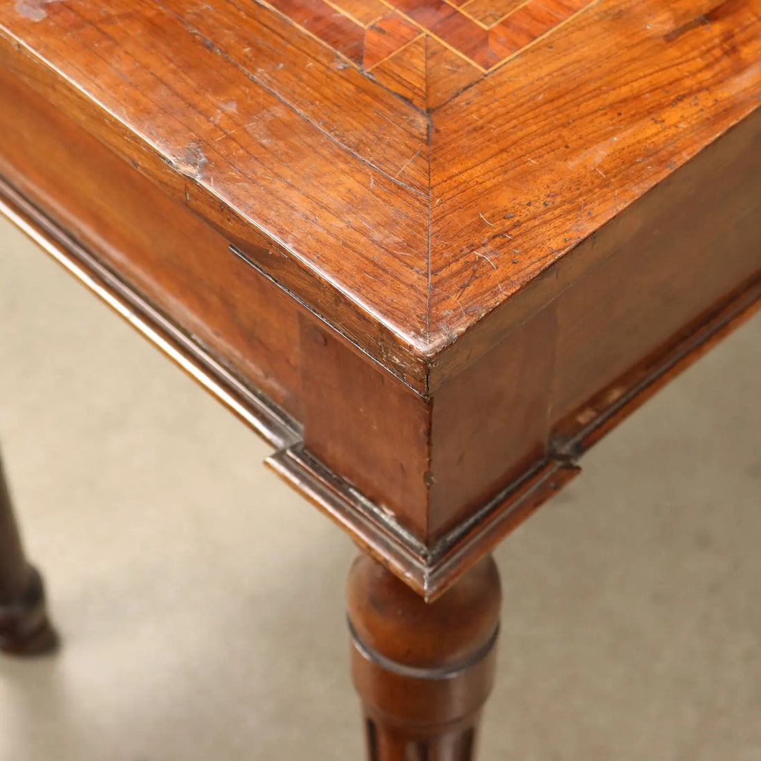 Antique Neoclassical Writing Desk Solid Walnut Italy XVIII Century - Piacenza, Late XVIII Century | Antiques | Consoles
