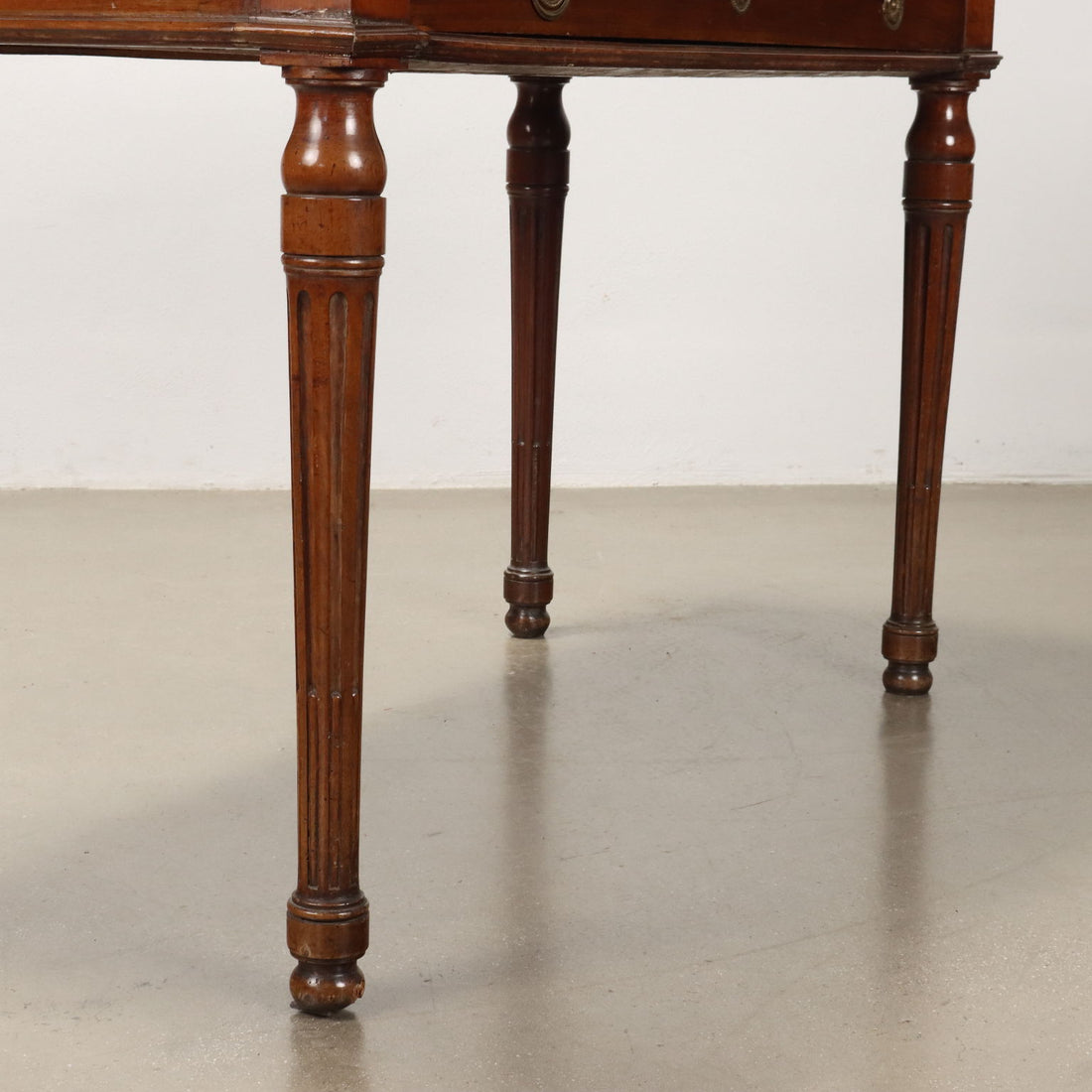  | Antiques  Consoles