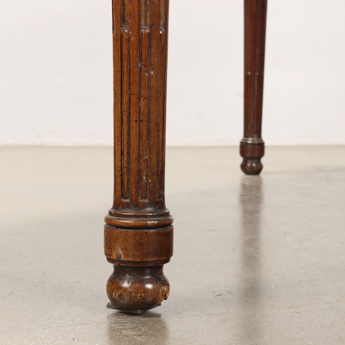  | Antiques  Consoles