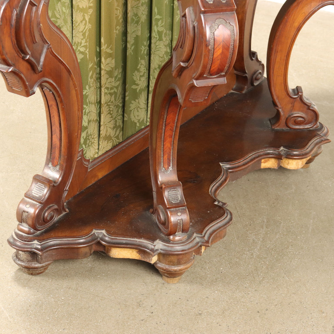  | Antiques  Consoles