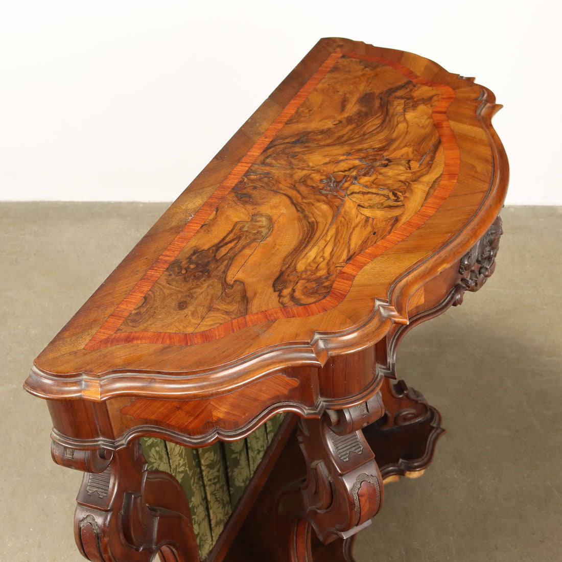  | Antiques  Consoles