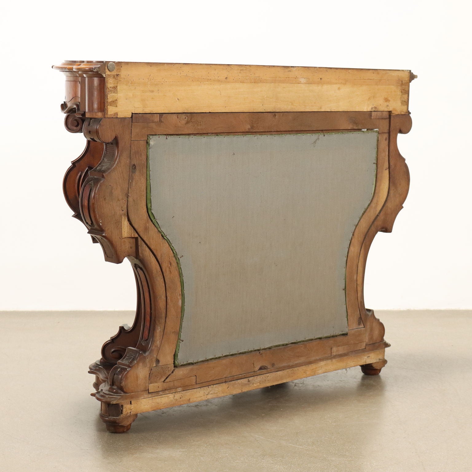  | Antiques  Consoles