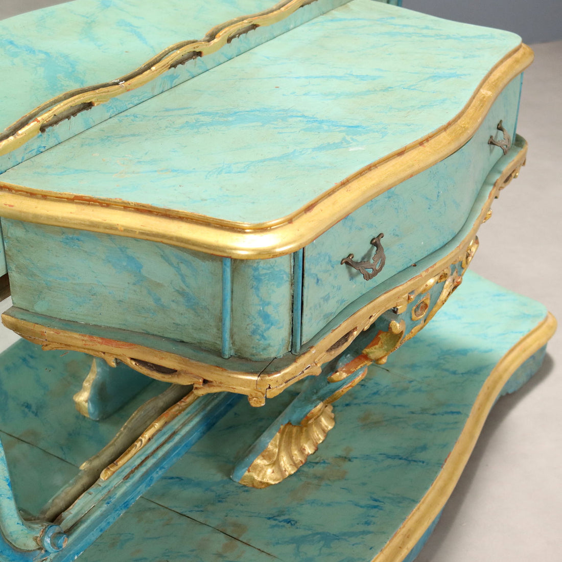  | Antiques  Consoles