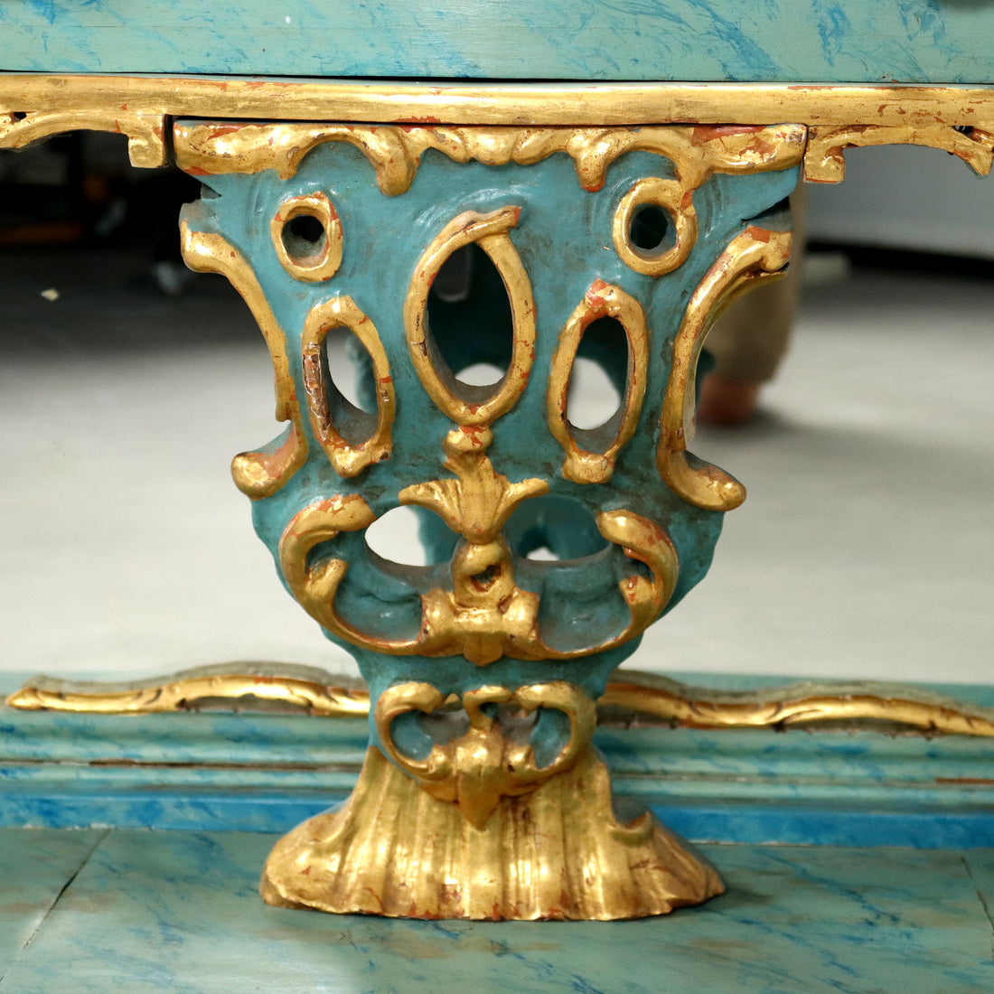  | Antiques  Consoles