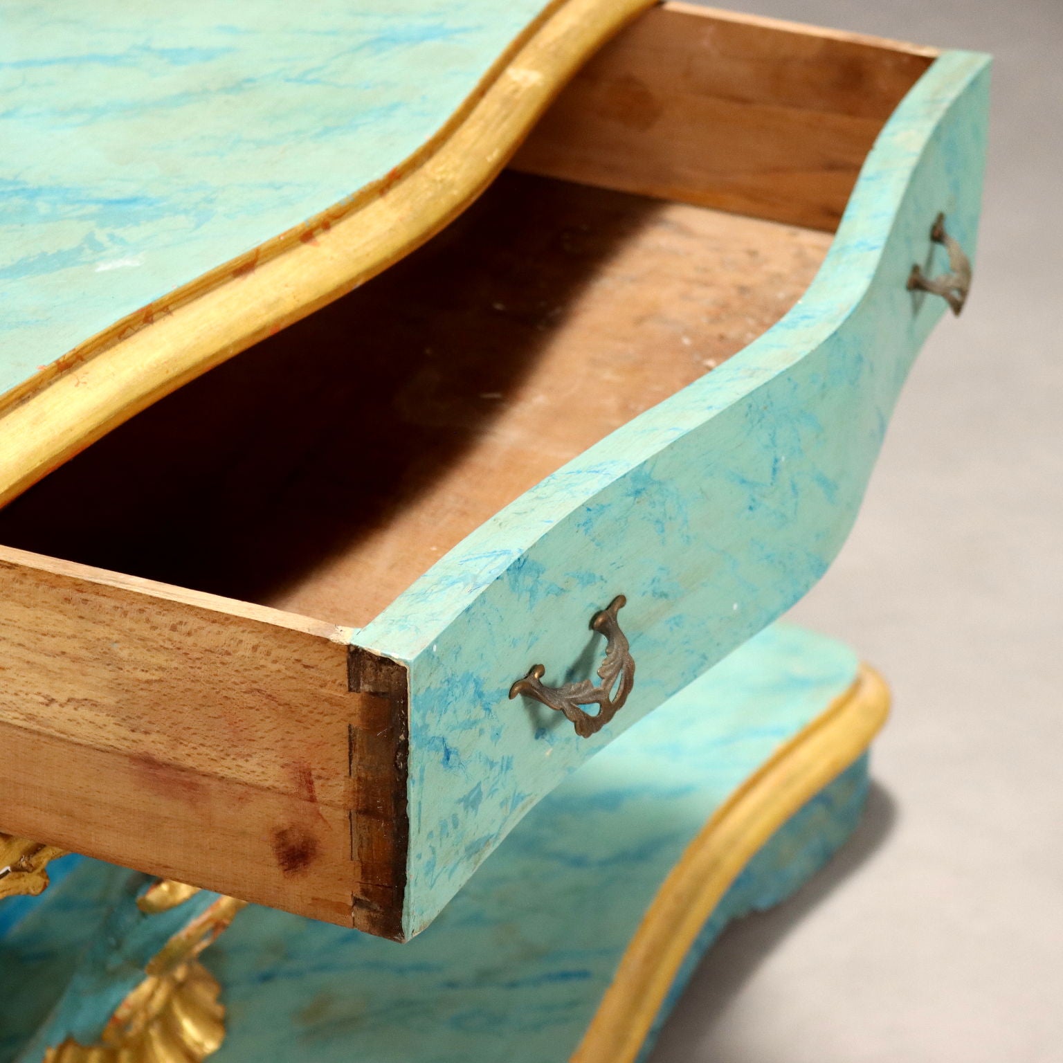  | Antiques  Consoles