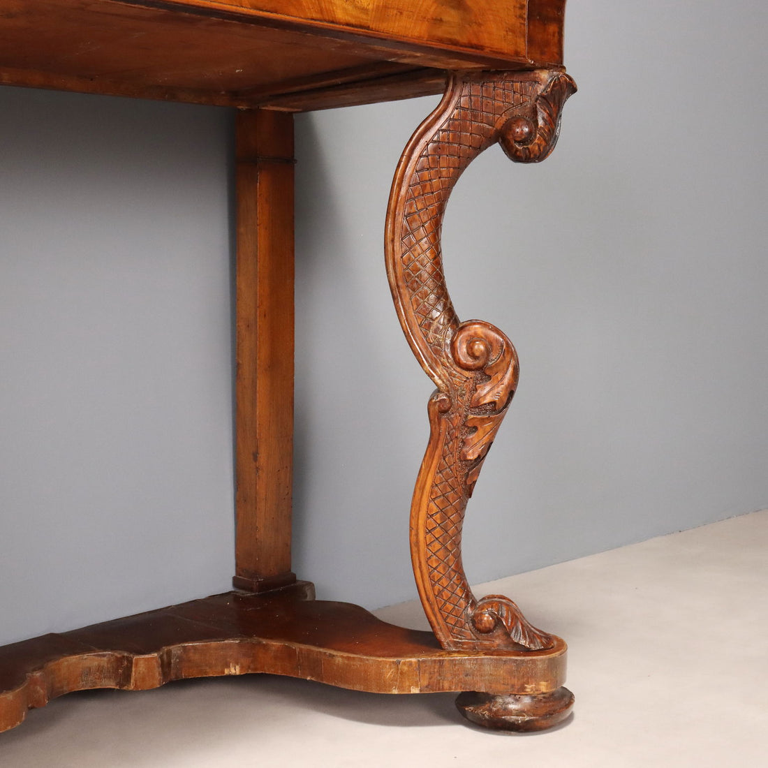  | Antiques  Consoles