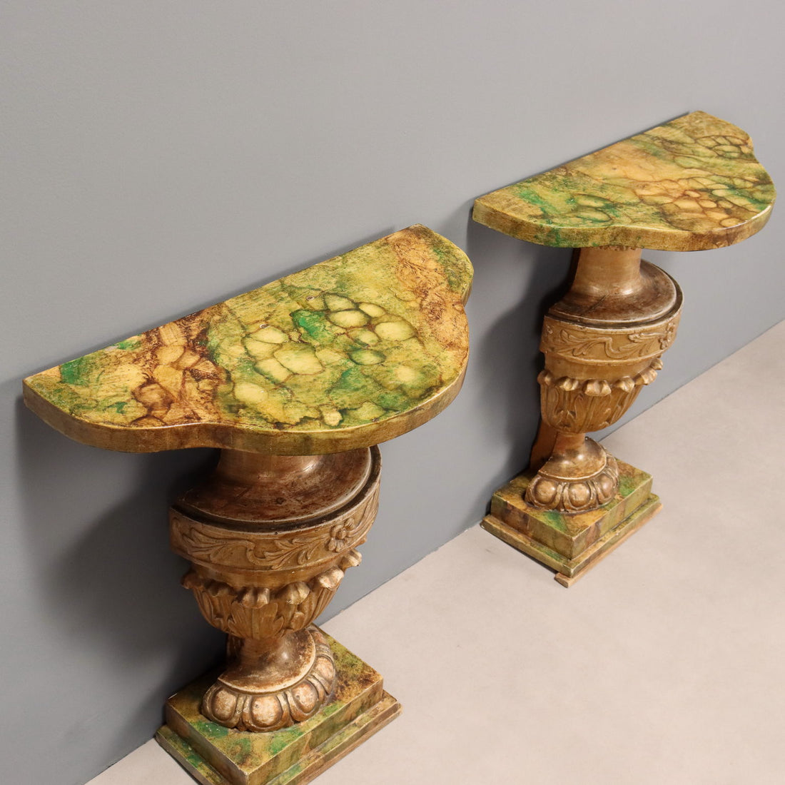  | Antiques  Consoles