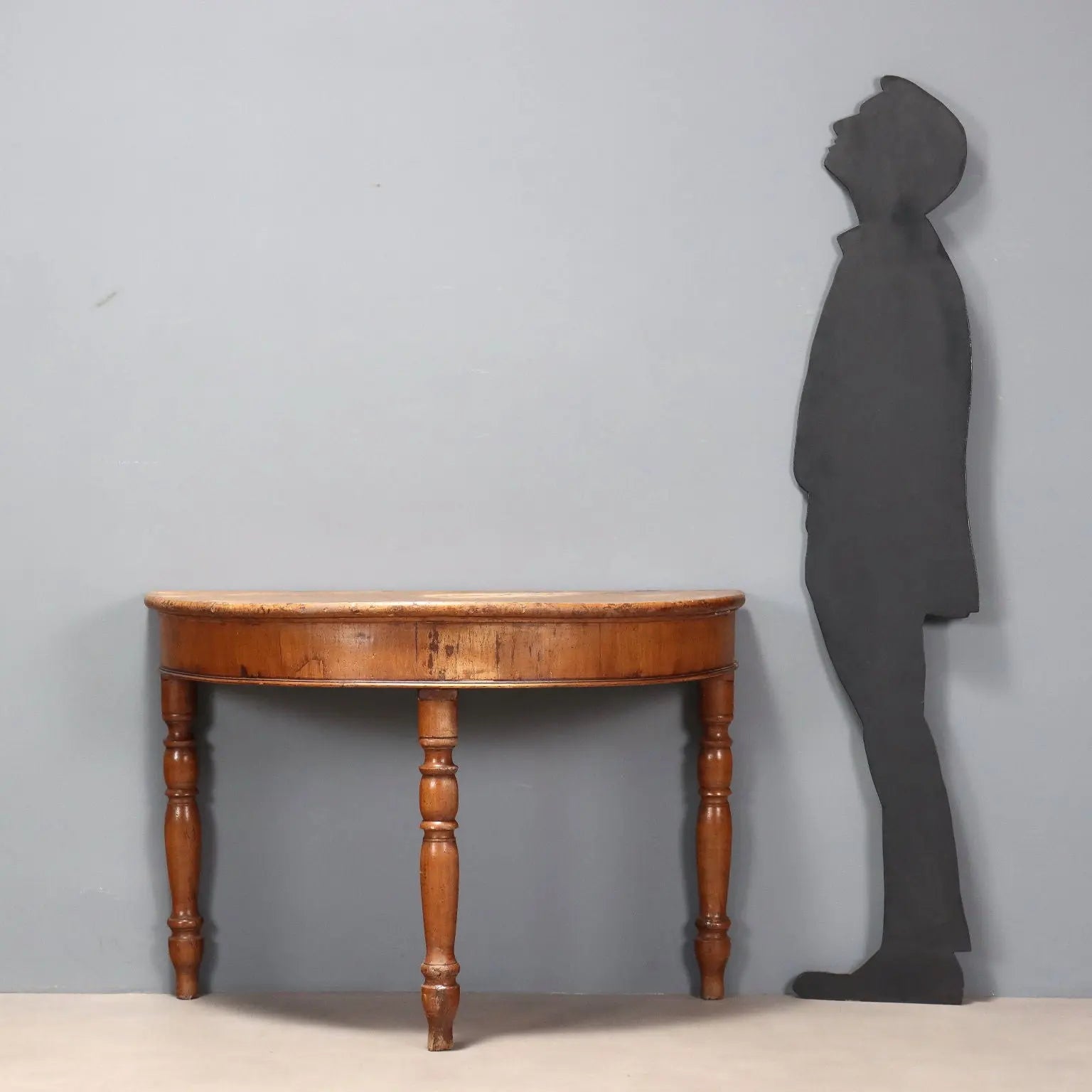 Walnut Console Table - Italy 19th Century