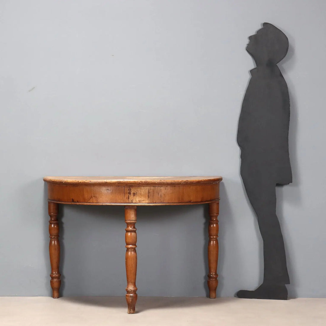 Walnut Console Table - Italy 19th Century