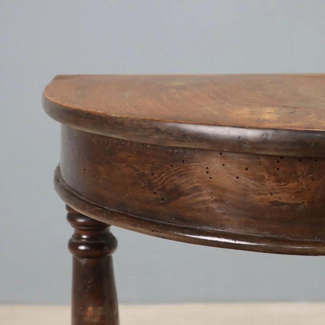 Demi Lune Console in Walnut - Italy 19th Century