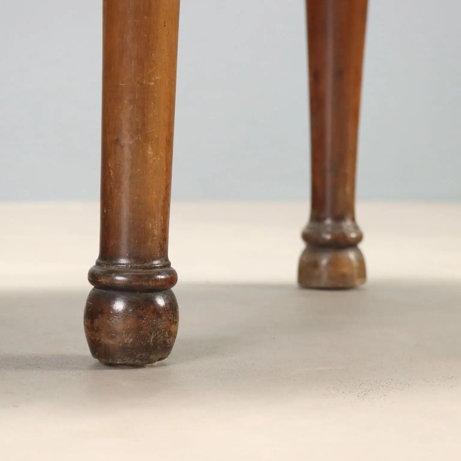 Demi Lune Console in Walnut - Italy 19th Century