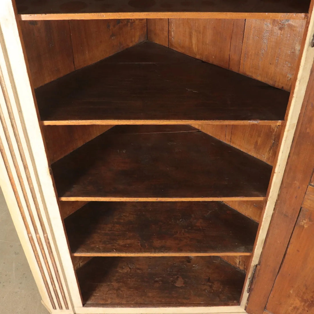 18th Century Italian Neoclassical Corner Cabinets