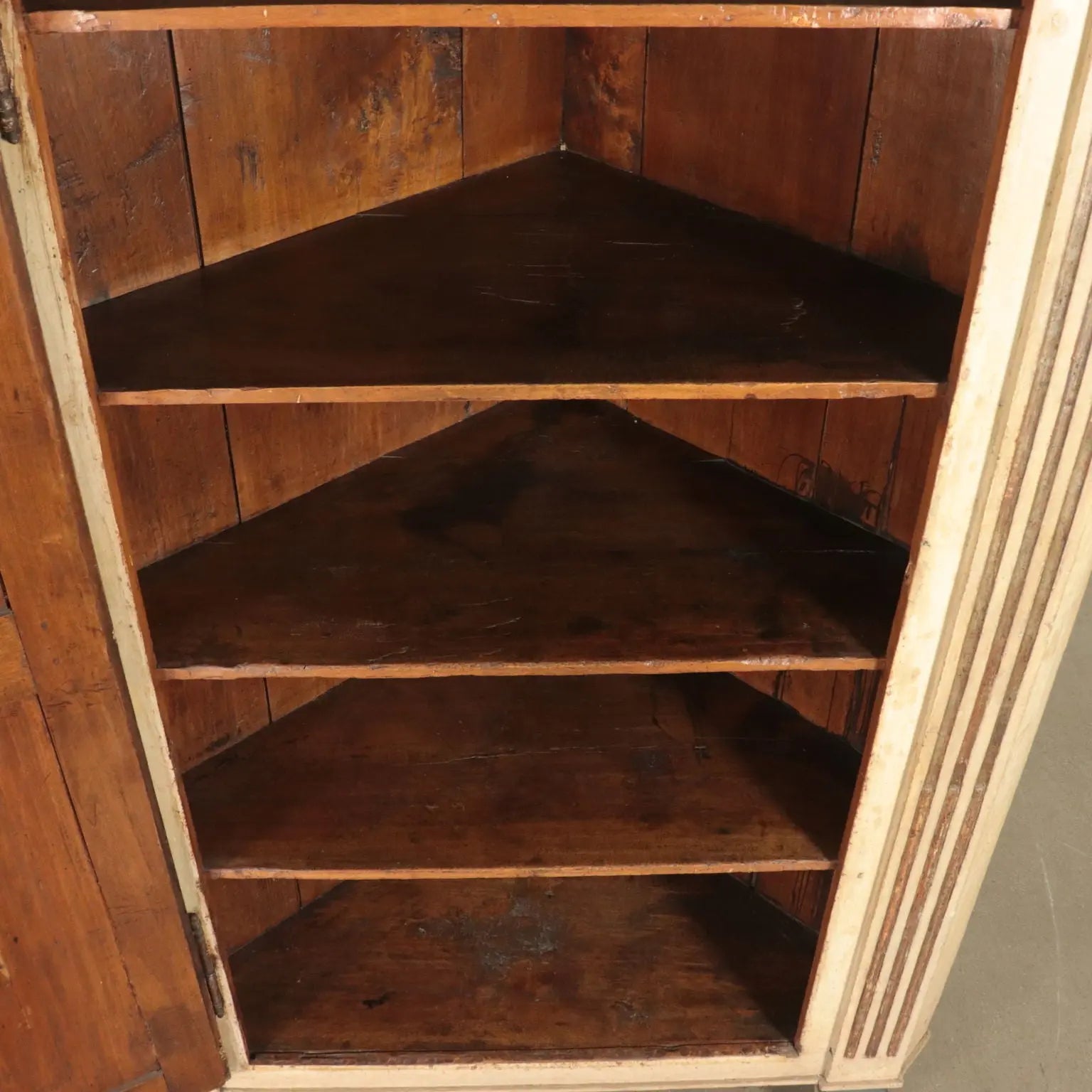 18th Century Italian Neoclassical Corner Cabinets