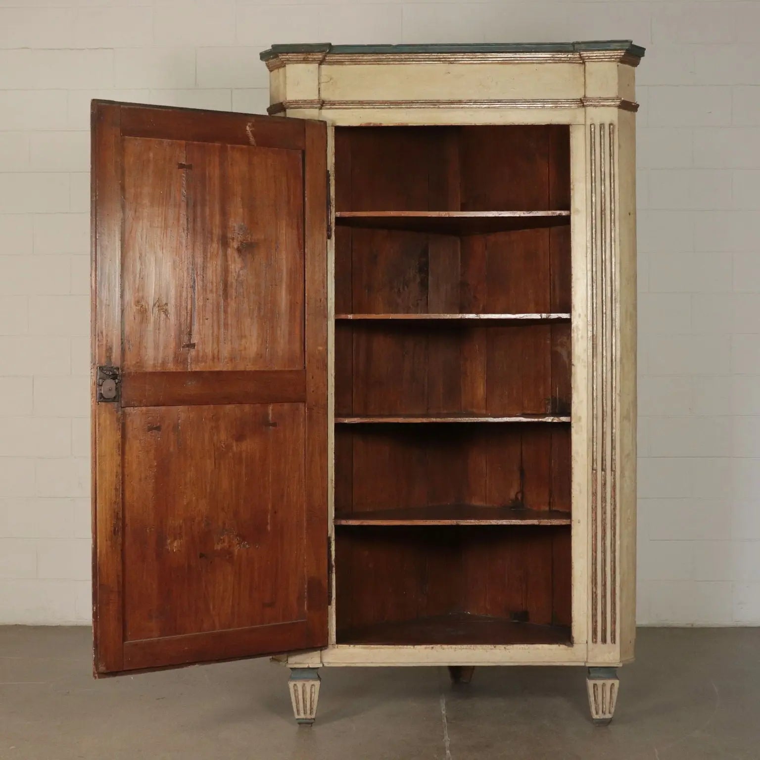 18th Century Italian Neoclassical Corner Cabinets
