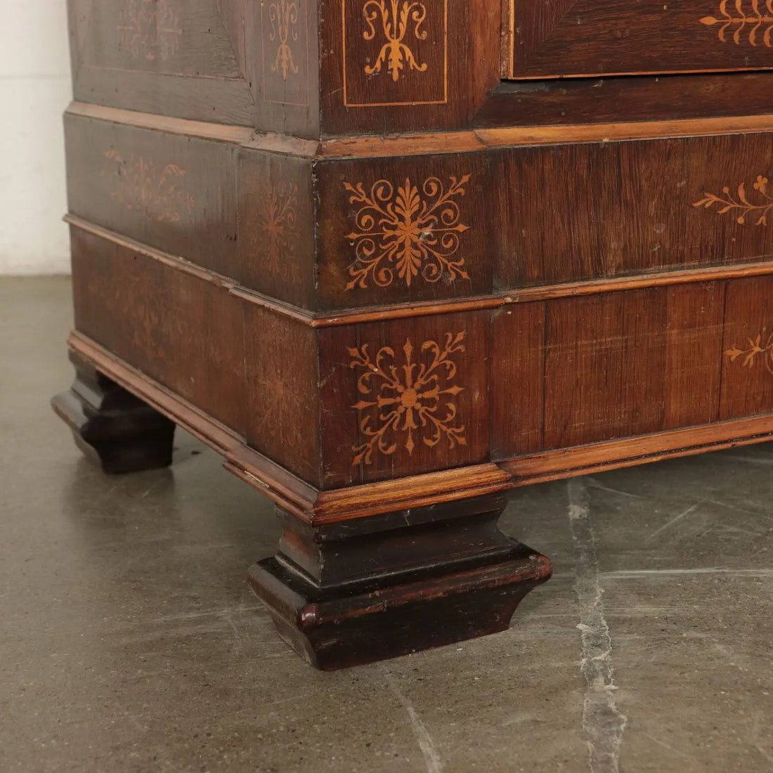 Carlo X Armoire with Bronzes and Inlays