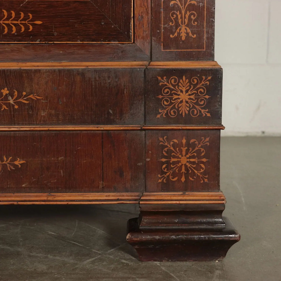 Carlo X Armoire with Bronzes and Inlays