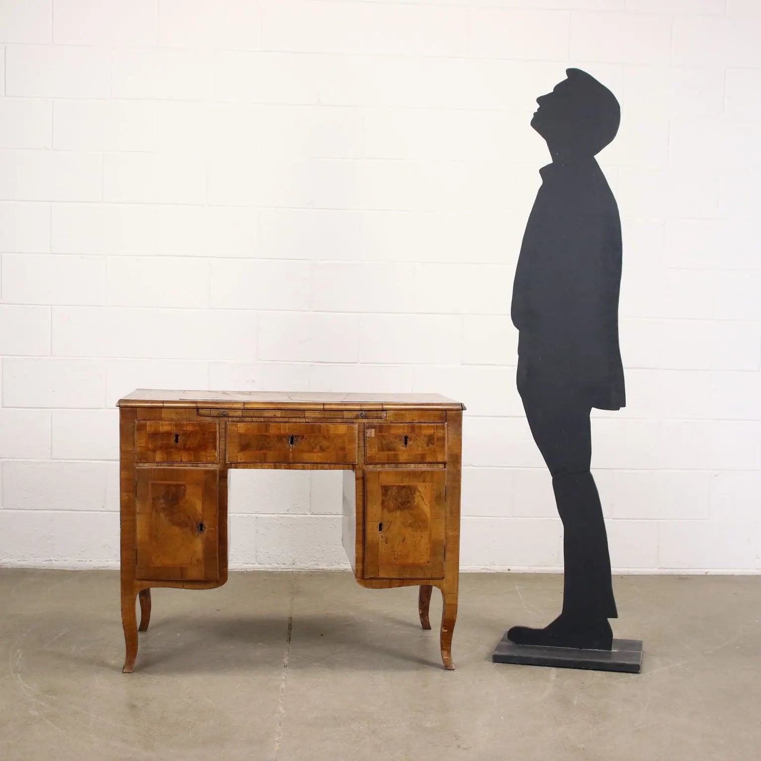 Desk Various Woods Italy XX Century - Italy 20th century | Antiques | Desks & Writing Desks