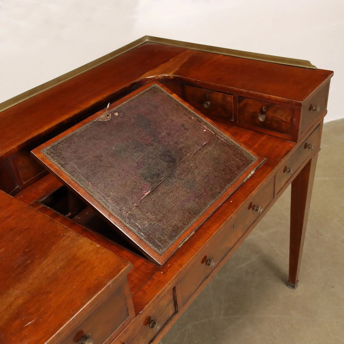Ancient Writing Desk Carlton House Desk George III '800 Mahogany Brass - England First quarter of the 19th century George III | Antiques | Desks & Writing Desks