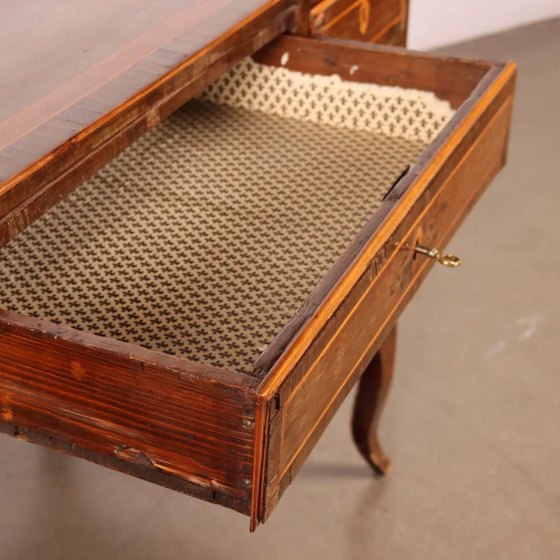 Ancient Neoclassical Writing Desk '700 Exotic Wood Veneer Silver Fir - Italy, Third Quarter of the XVIII Century | Antiques | Desks & Writing Desks