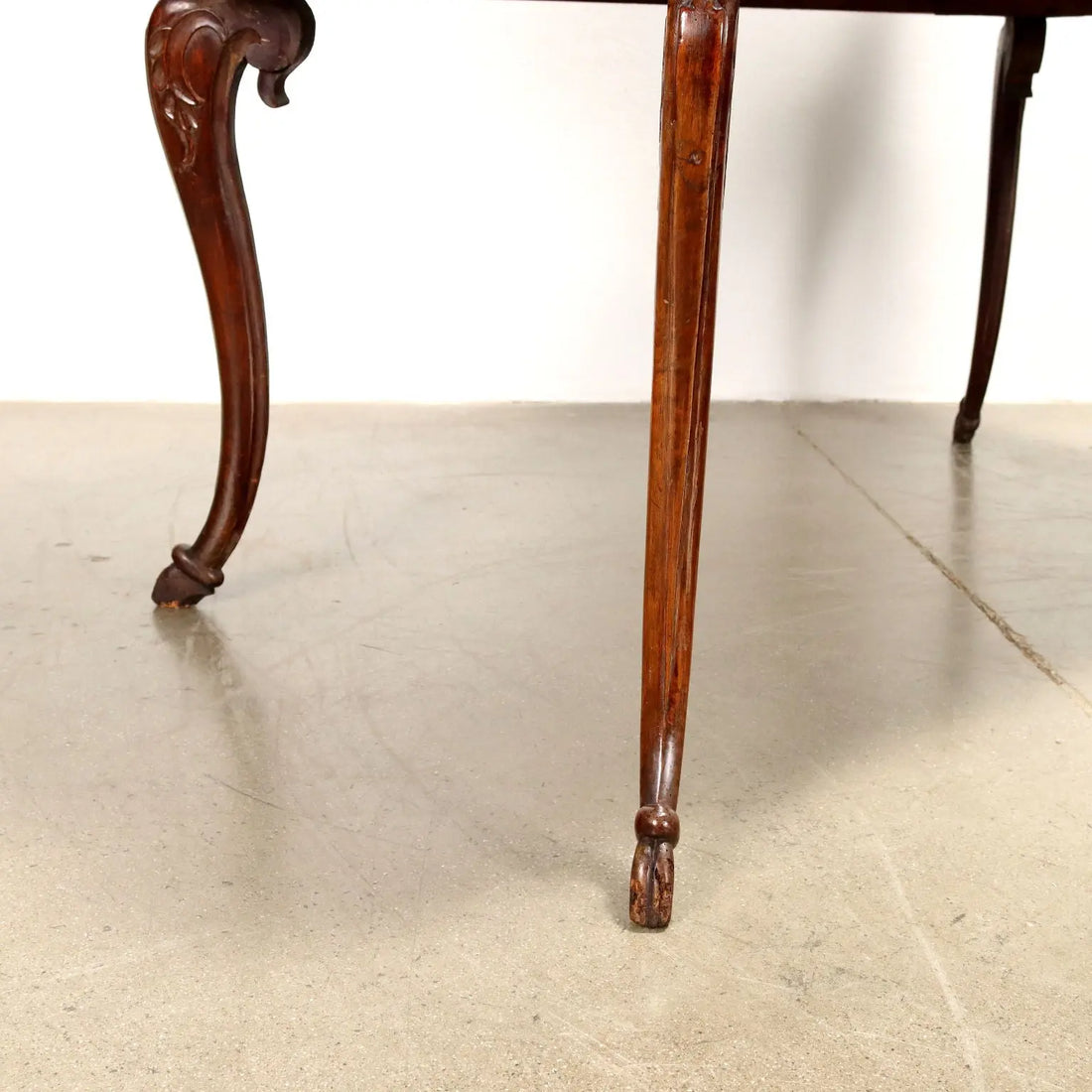 Lombard Barocchetto Desk in Walnut Burl