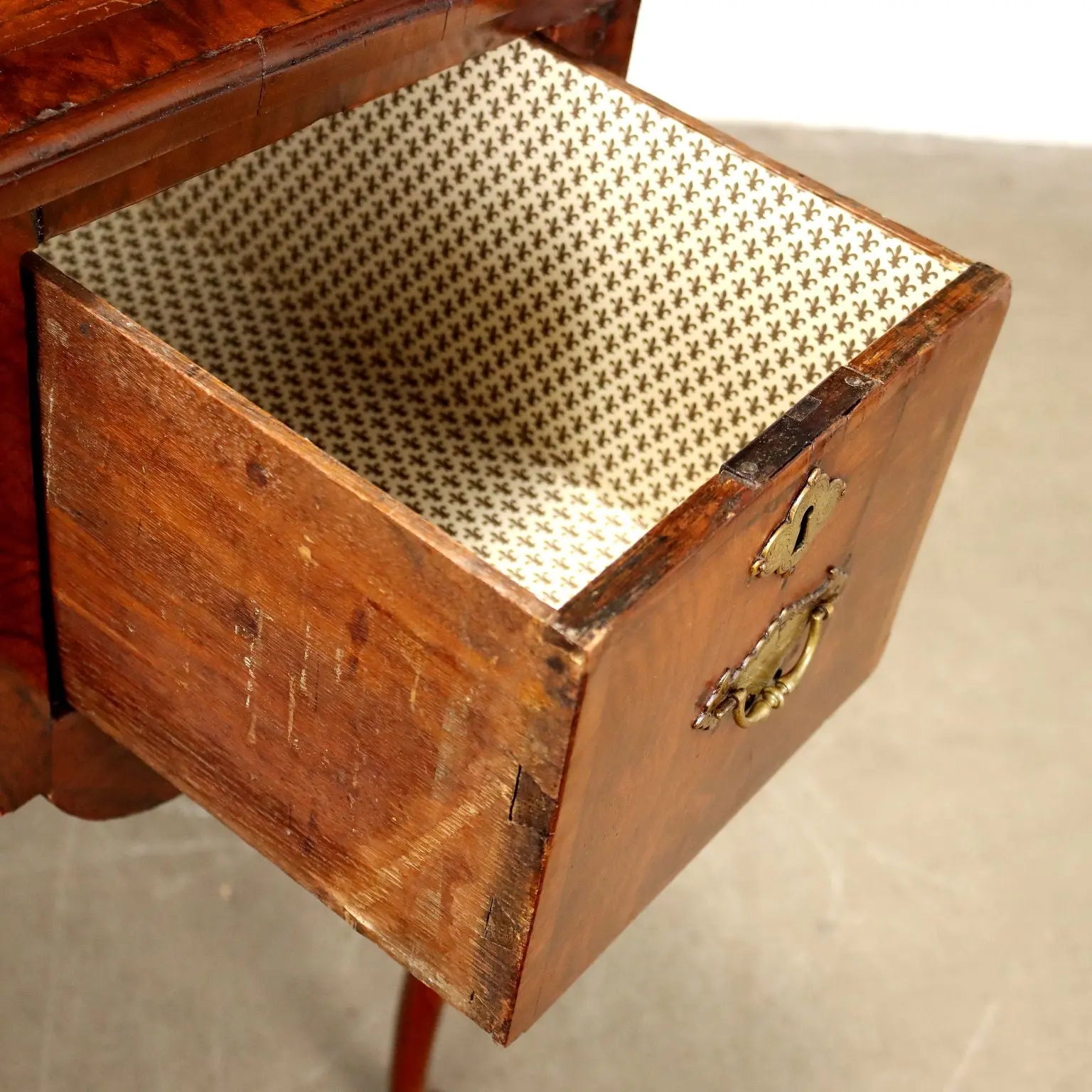 Antique Writing Desk Chippendale Walnut Oak Fir XVIII Century - England, Late XVIII Century | Antiques | Desks & Writing Desks