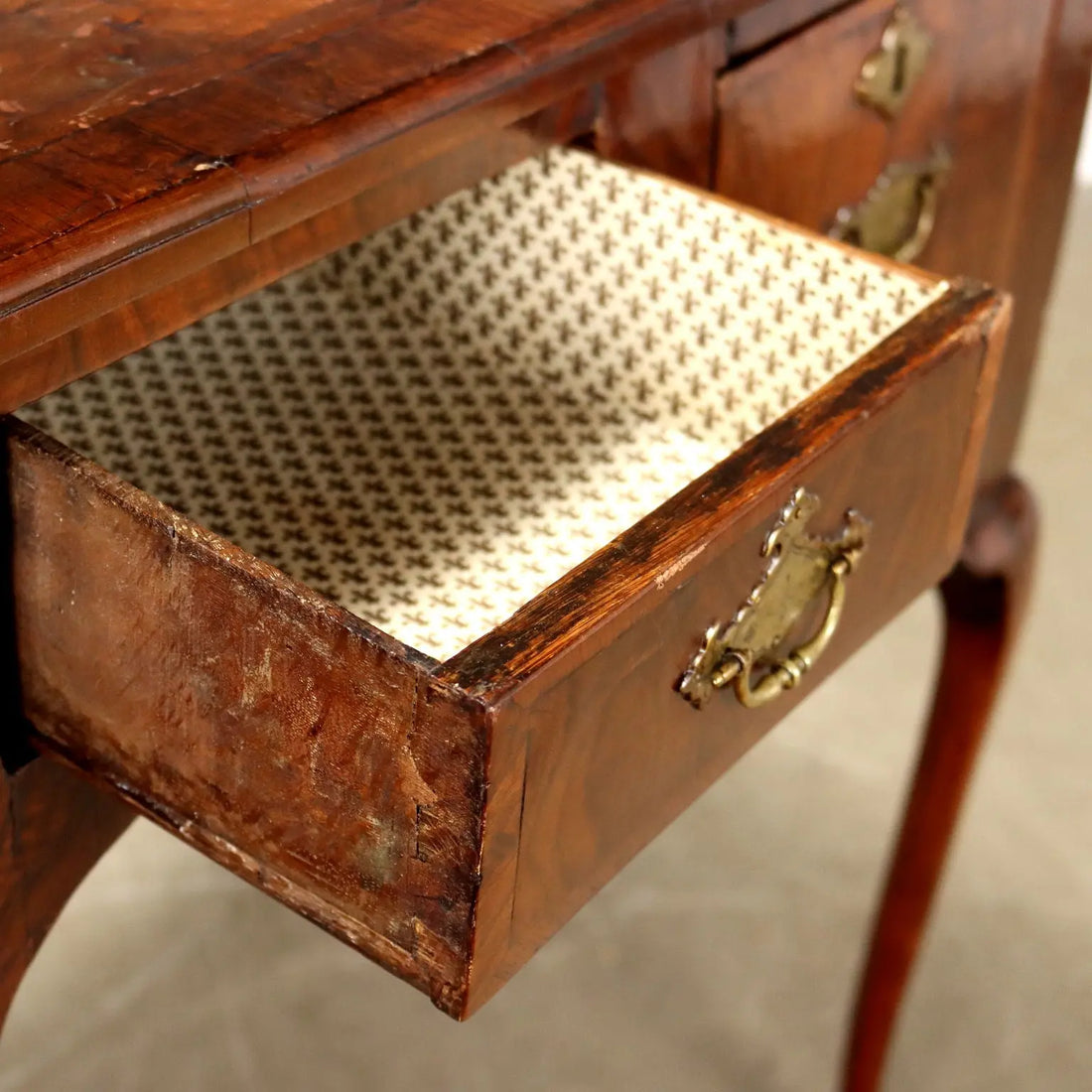 Antique Writing Desk Chippendale Walnut Oak Fir XVIII Century - England, Late XVIII Century | Antiques | Desks & Writing Desks