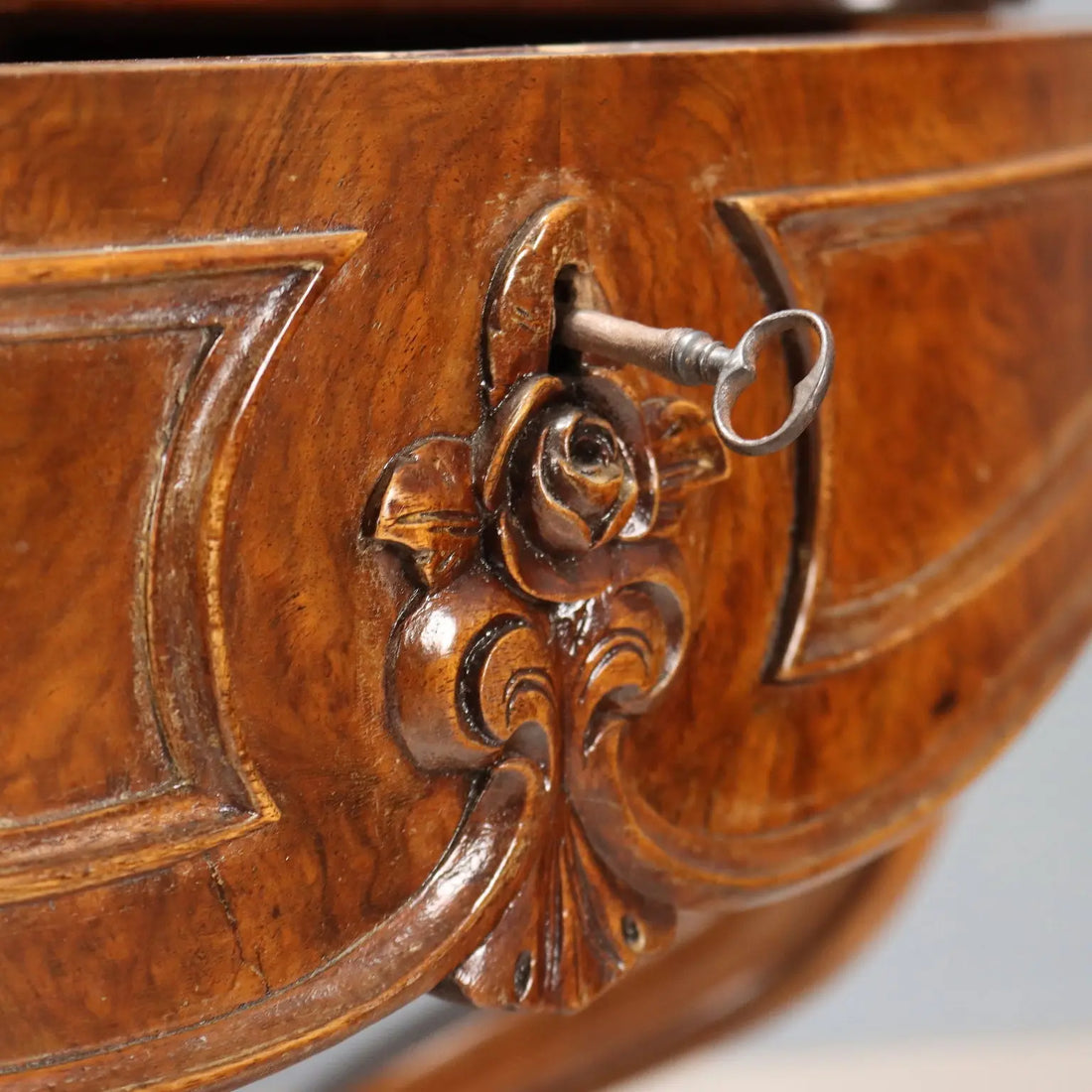 Antique Writing Desk Walnut Louis Philippe 5 Drawers XIX Century - Italy, XIX Century | Antiques | Desks & Writing Desks