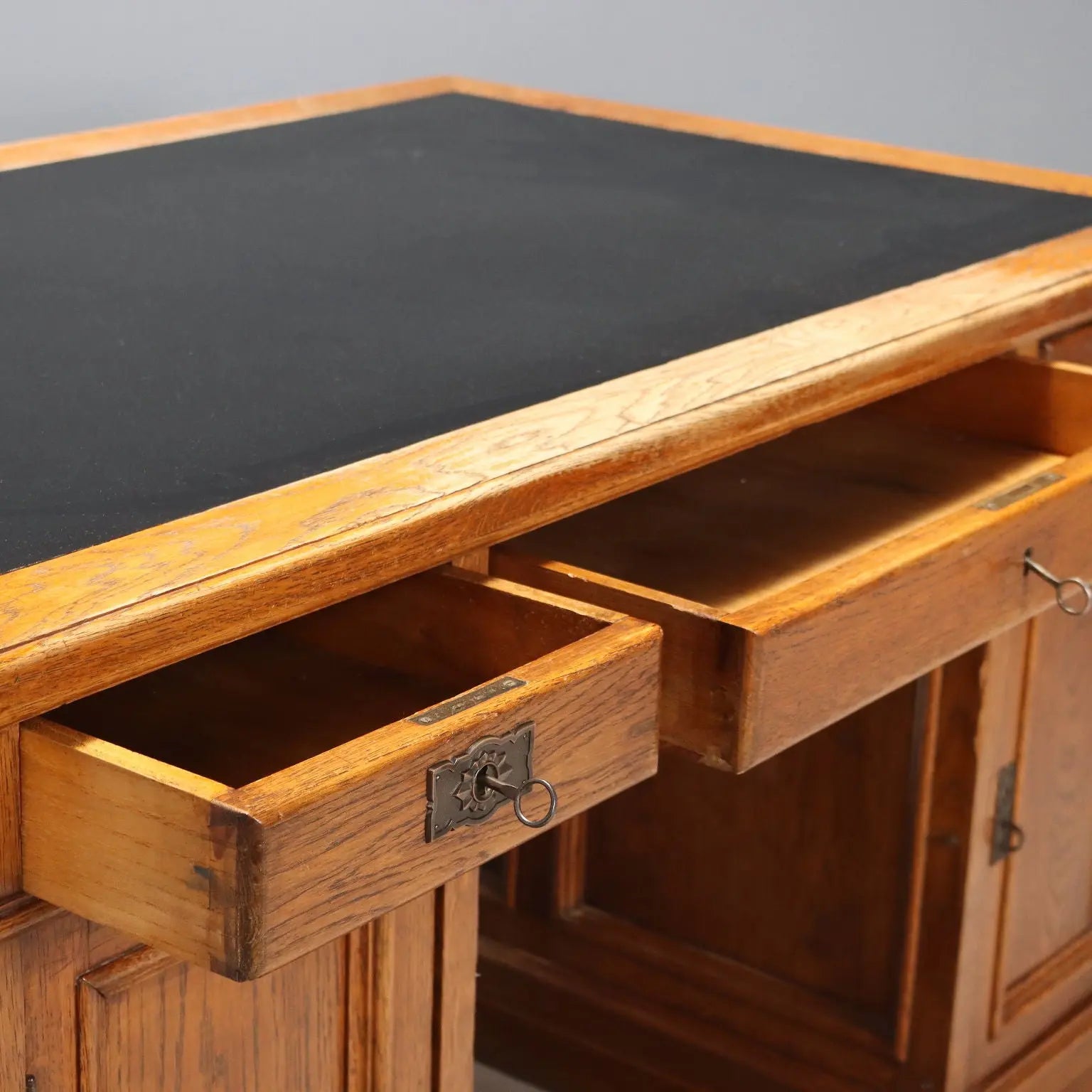 Antique Writing Desk Oak Leather 3 Drawers Italy XIX Century - Italy, Early XIX Century | Antiques | Desks & Writing Desks
