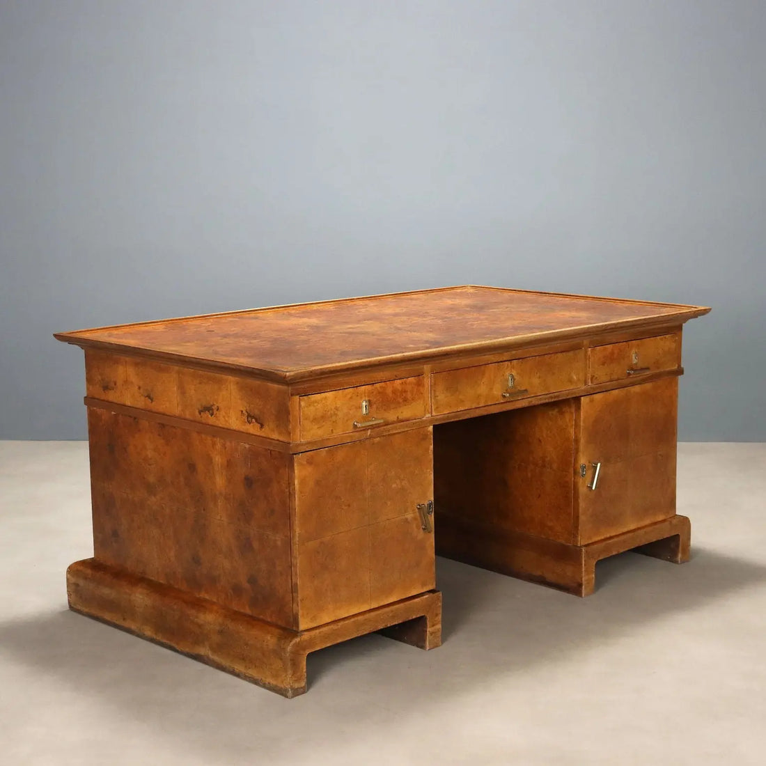 Antique Writing Desk Art Deco Walnut Burl XX Century