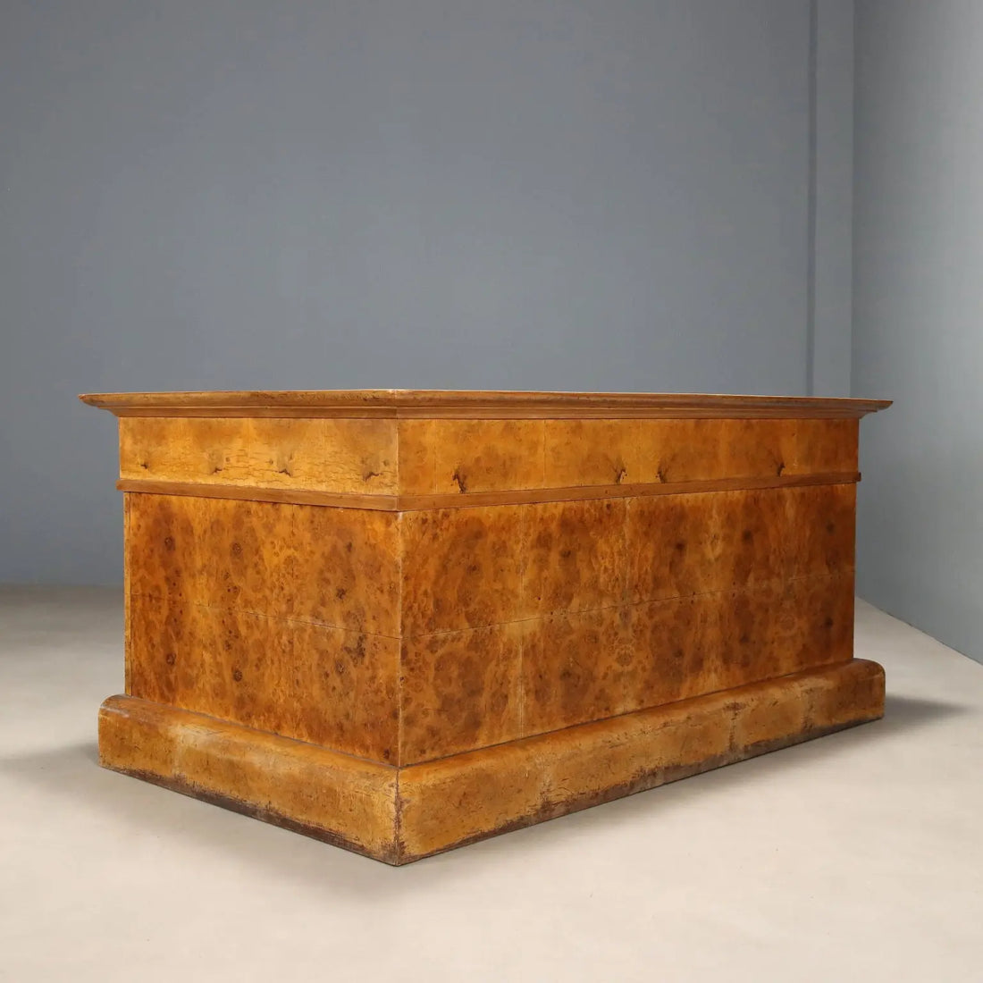 Antique Writing Desk Art Deco Walnut Burl XX Century