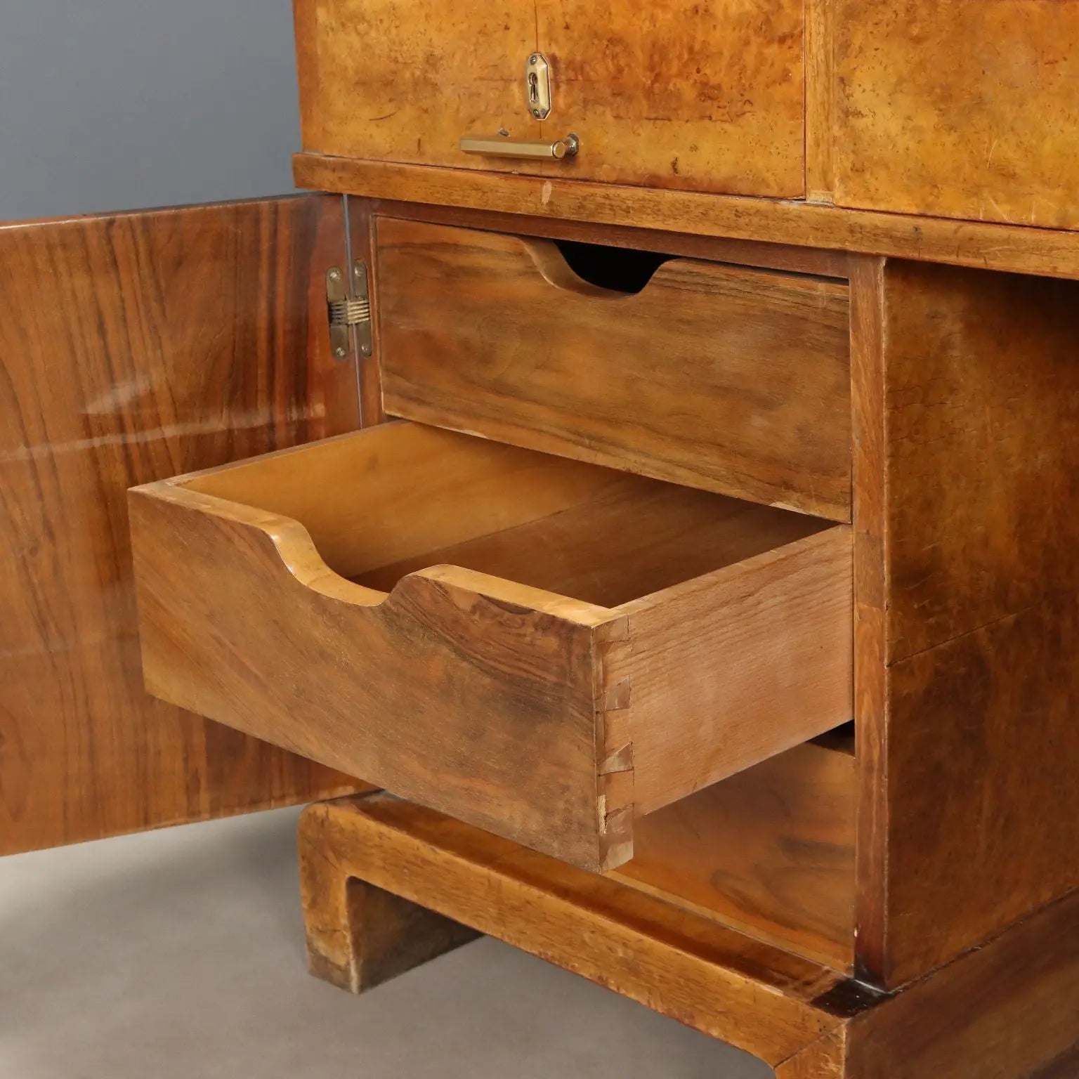 Antique Writing Desk Art Deco Walnut Burl XX Century