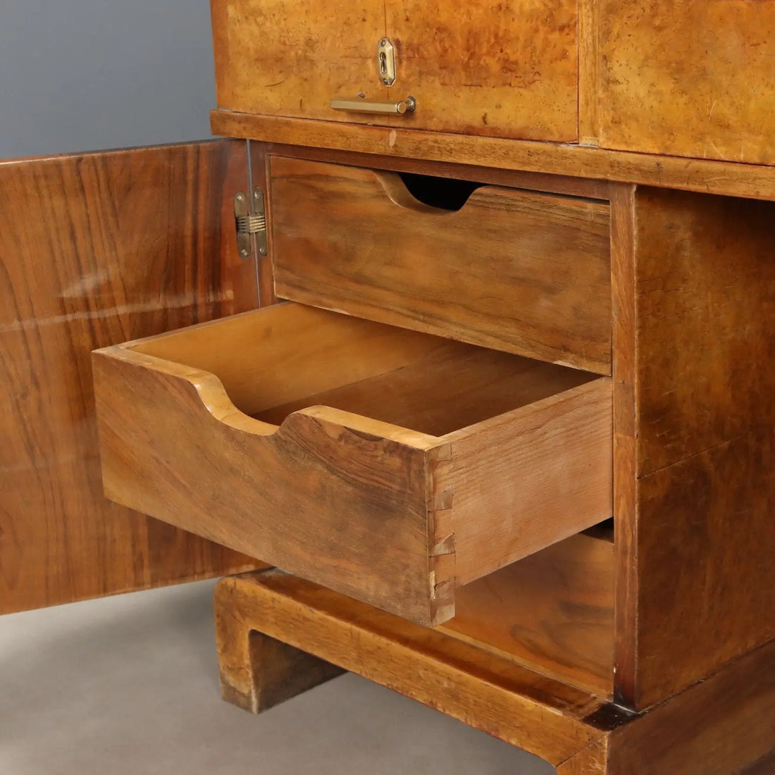 Antique Writing Desk Art Deco Walnut Burl XX Century