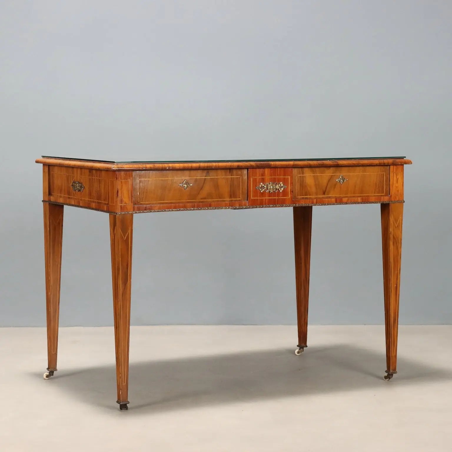 Antique Writing Desk Walnut Bois de Rose United Kingdom XIX Century
