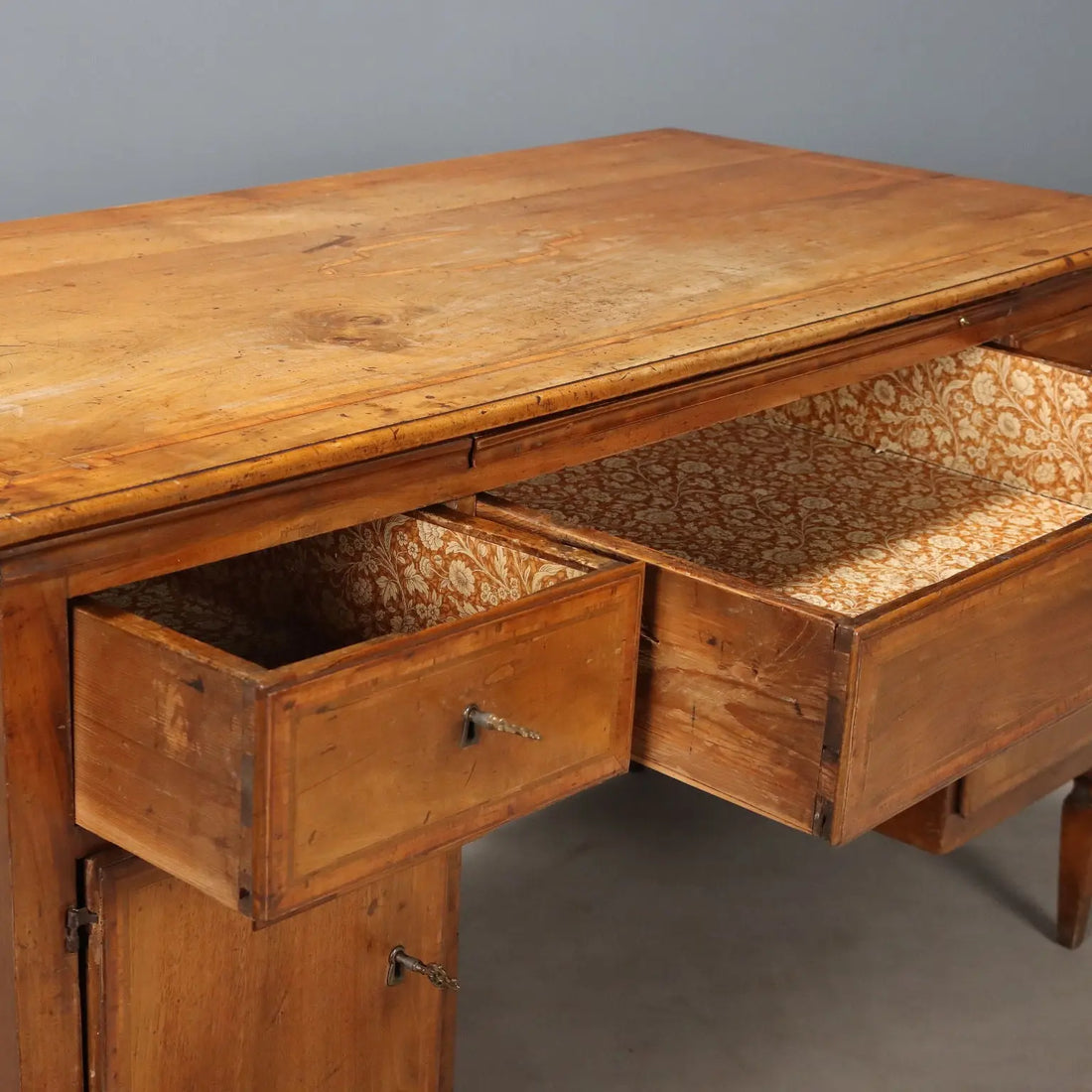 Antique Writing Desk Directoire Walnut Italy XVIII Century