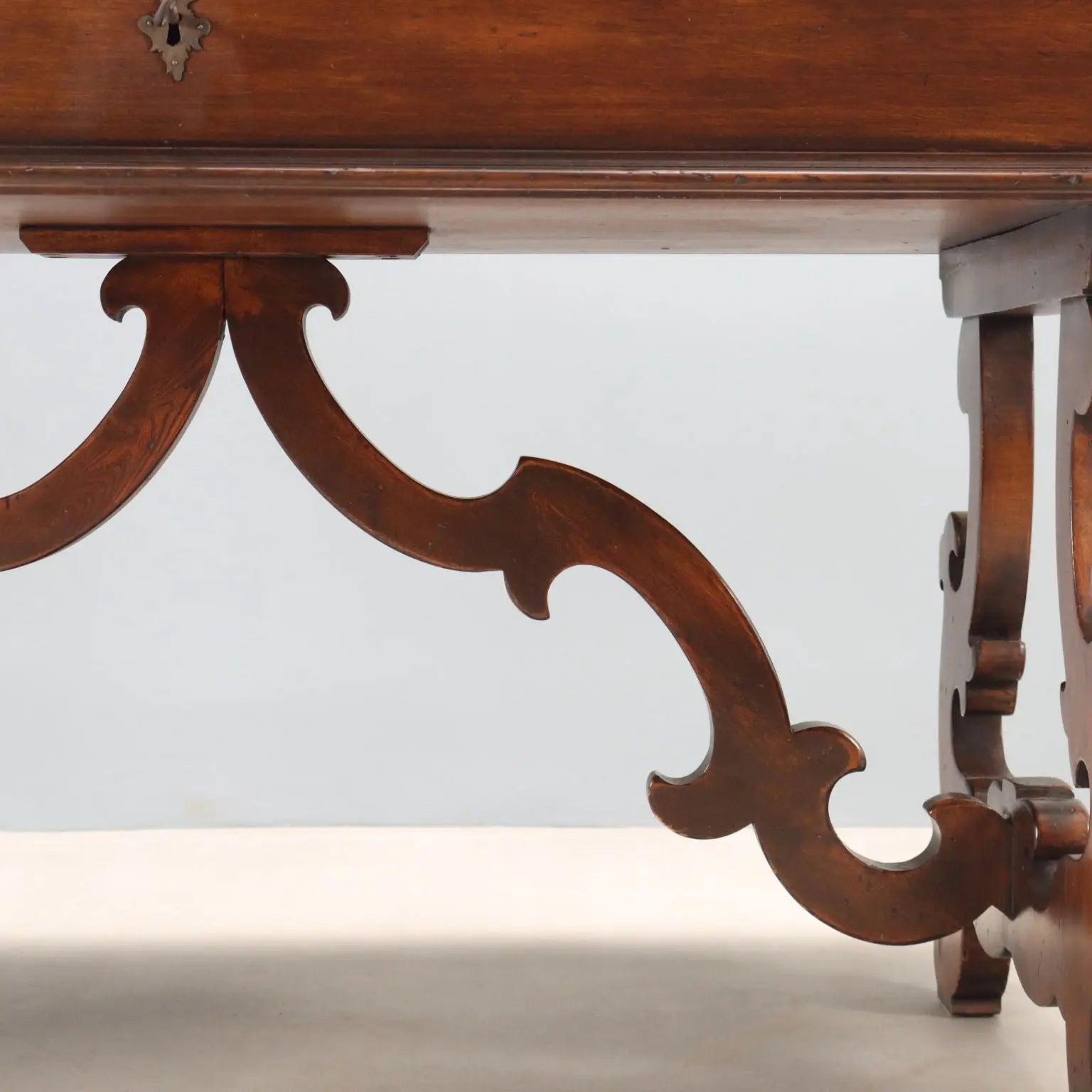 San Filippo Desk in Walnut - Italy 20th Century