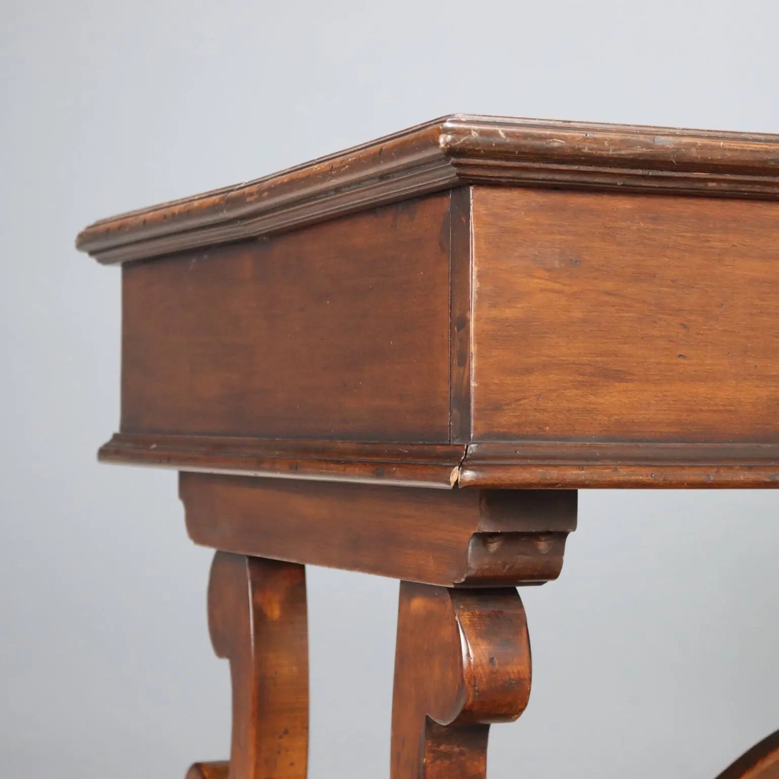 San Filippo Desk in Walnut - Italy 20th Century