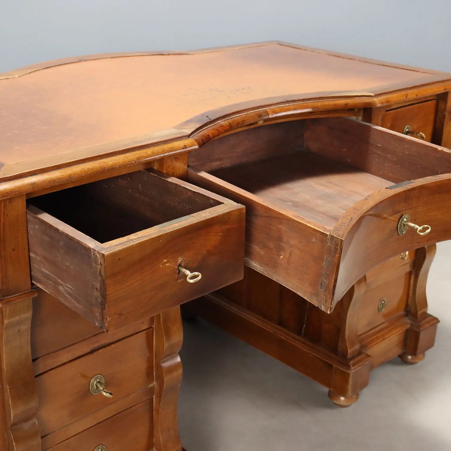Antique Writing Desk Umbertino Walnut Leather XIX Century