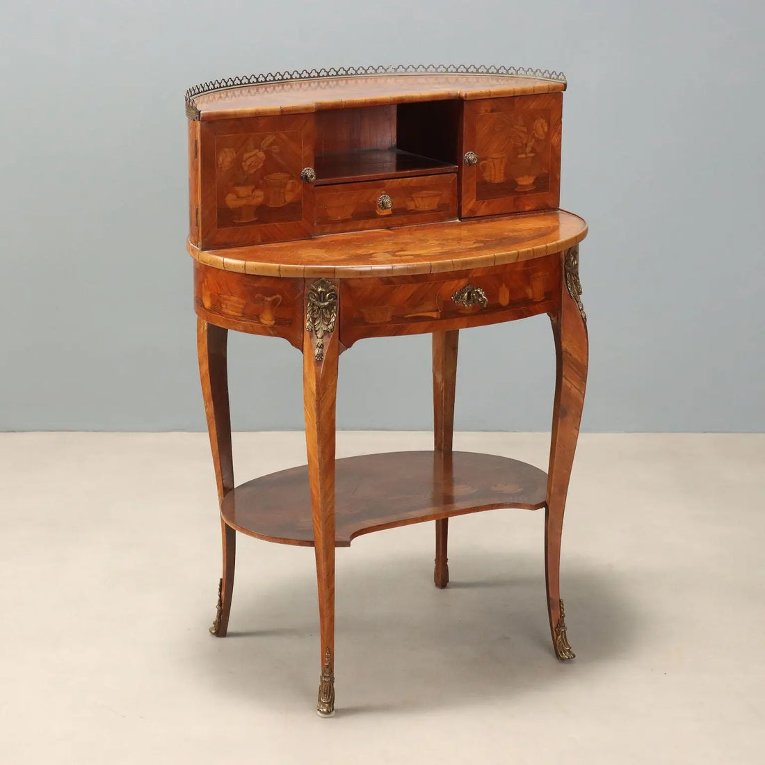 Writing Desk in Bois de Rose with Inlays - France Early 1900s