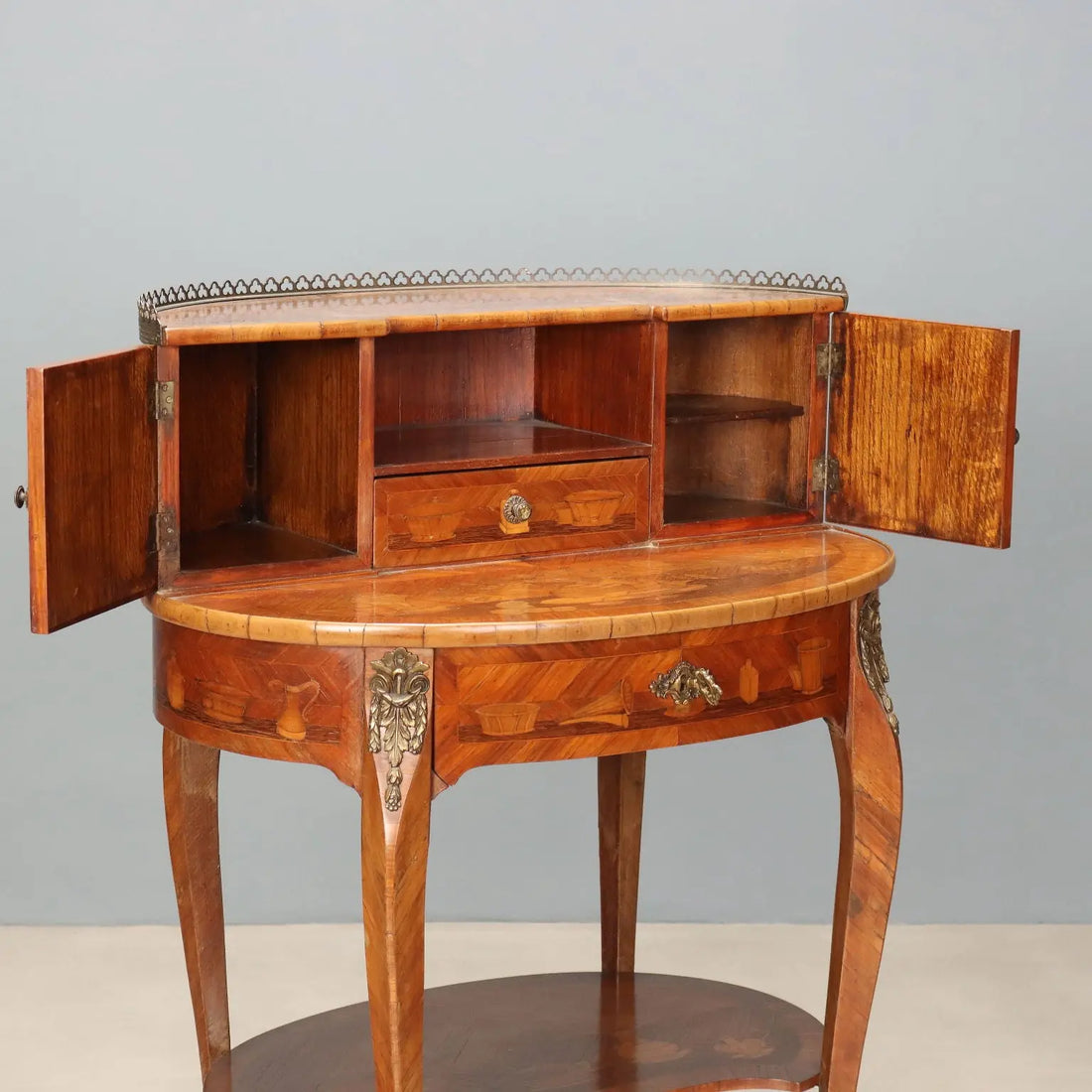 Writing Desk in Bois de Rose with Inlays - France Early 1900s