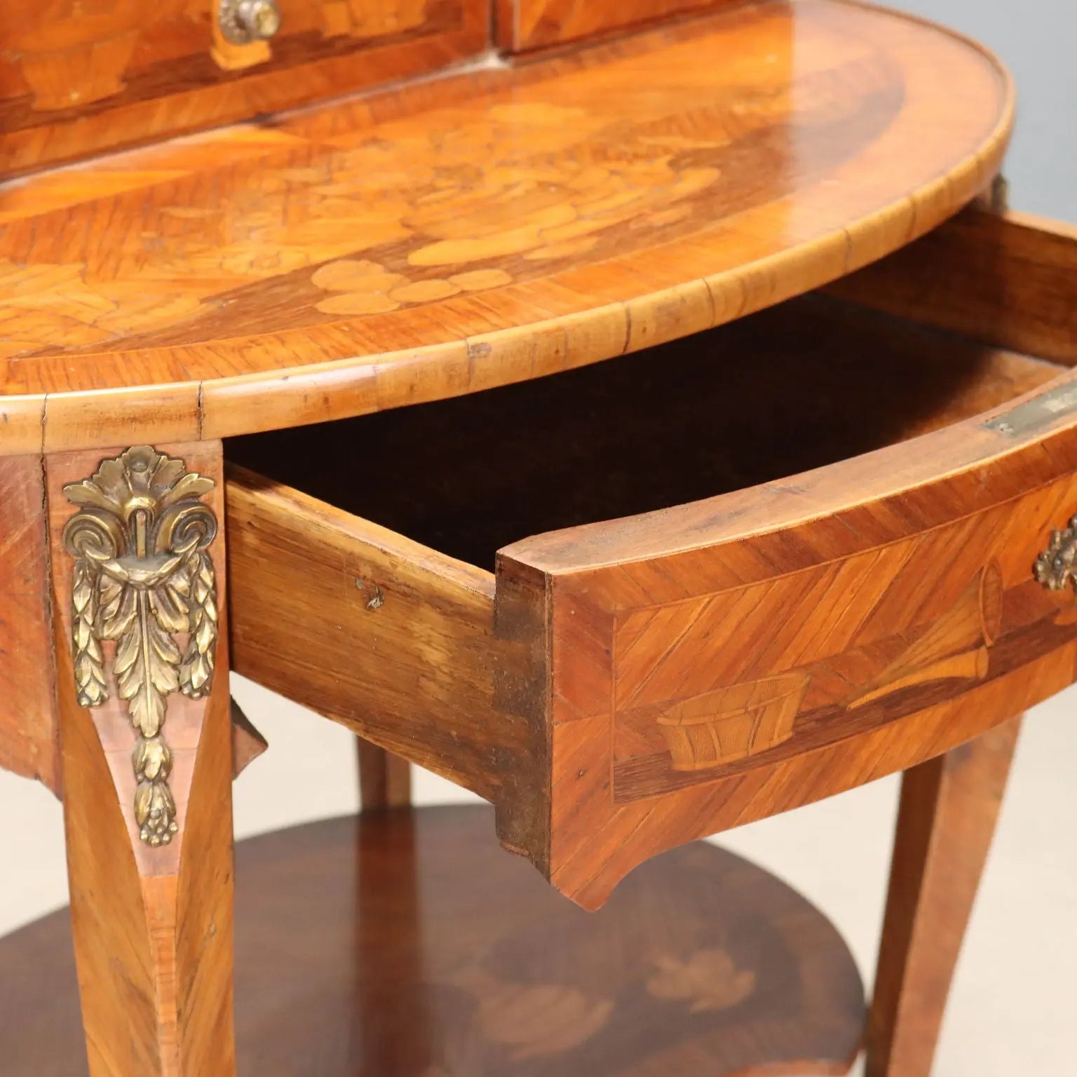 Writing Desk in Bois de Rose with Inlays - France Early 1900s