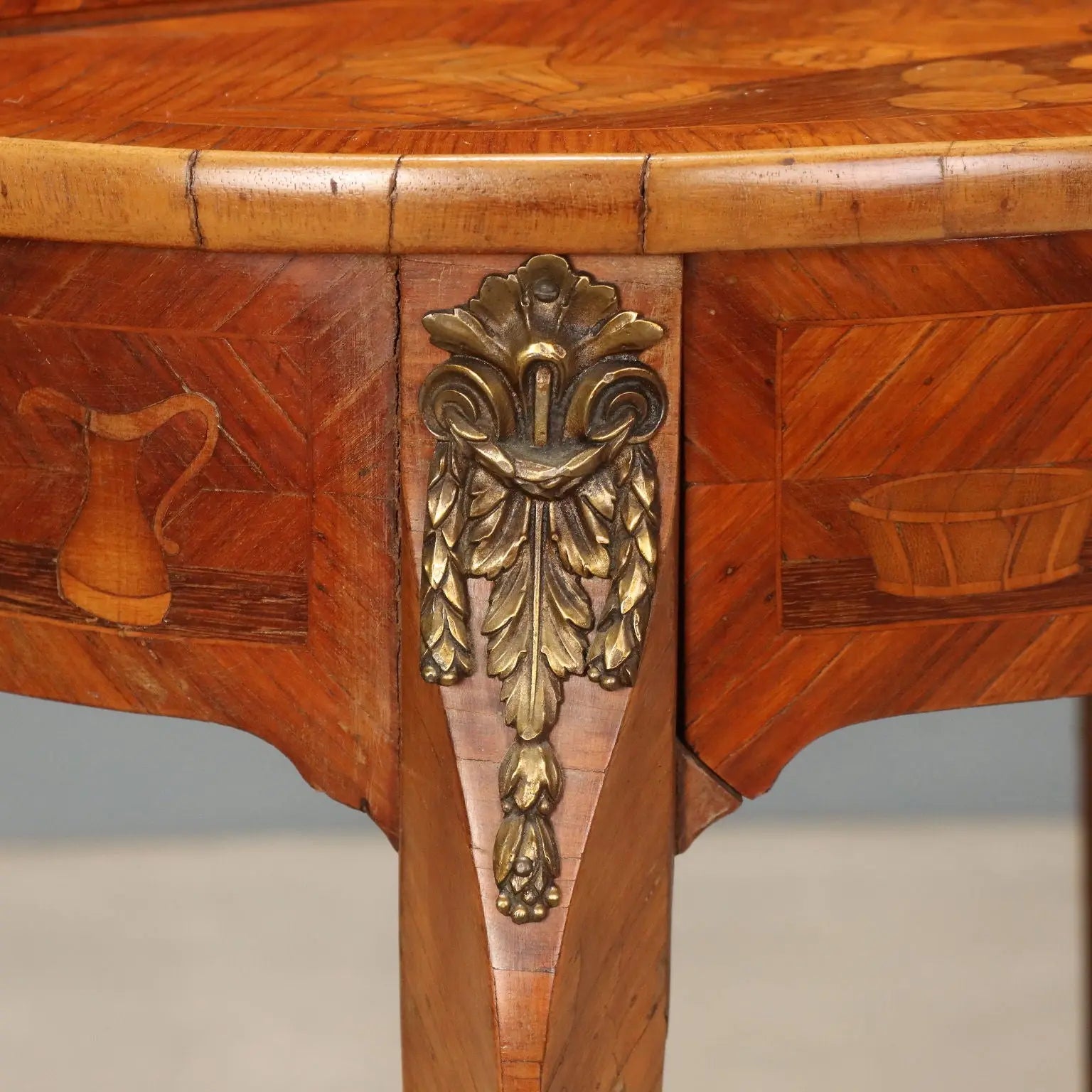 Writing Desk in Bois de Rose with Inlays - France Early 1900s